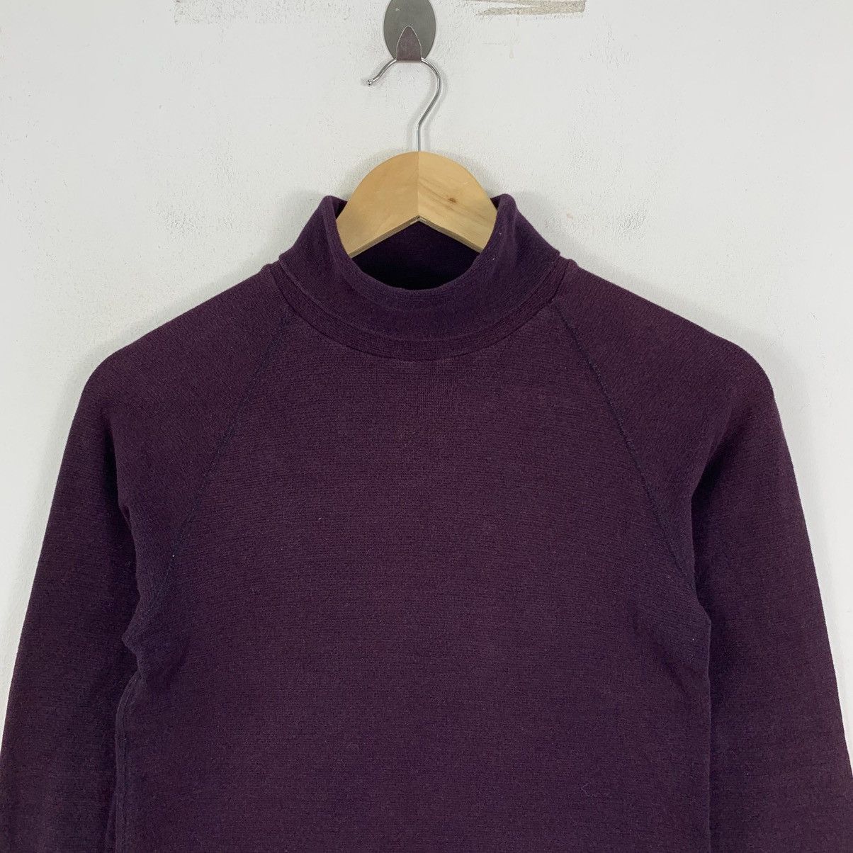 Japanese Brand HR MARKET Stretch Plain Japanese Brand Turtle Neck Tshirt Size US S / EU 44-46 / 1 - 3 Thumbnail