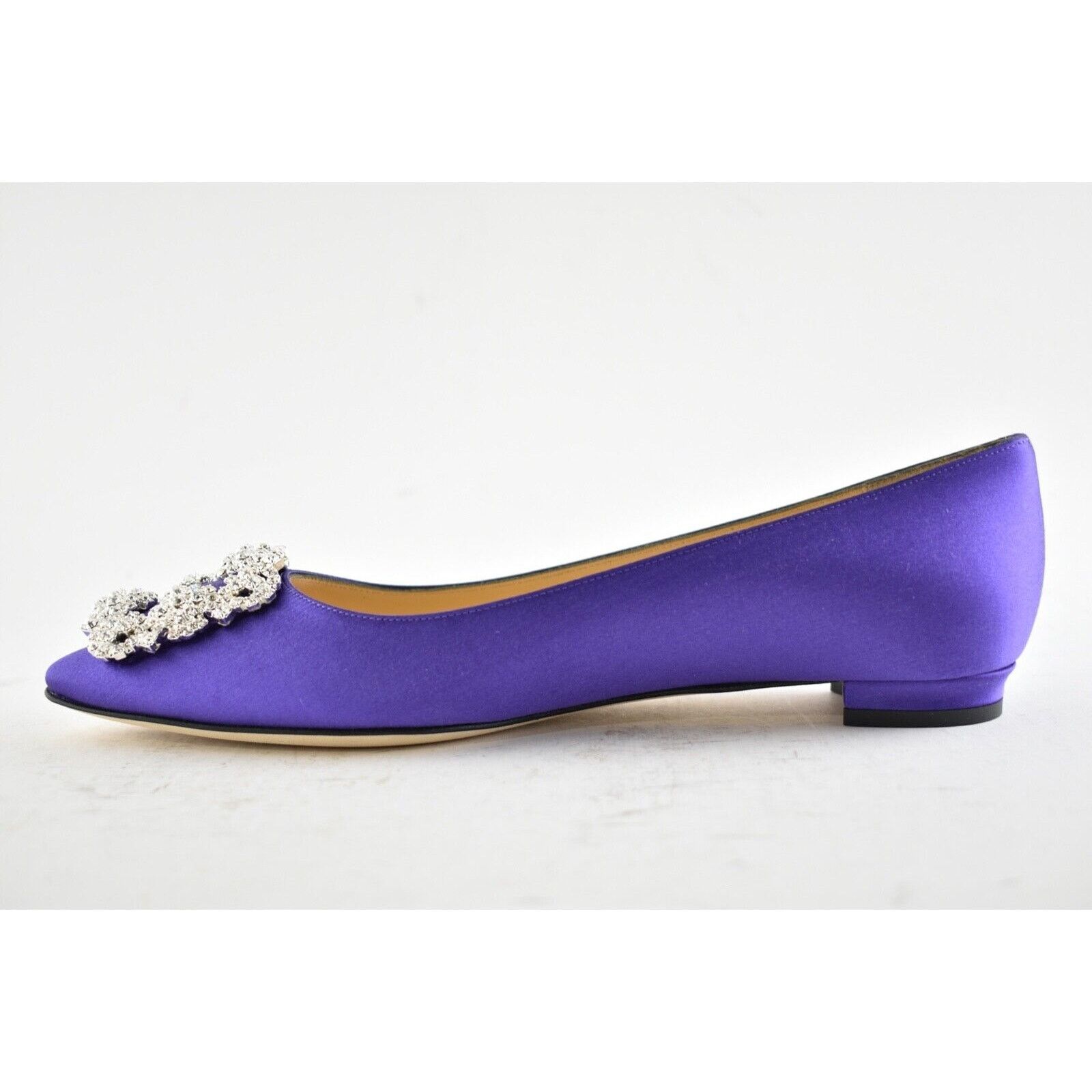 Manolo Blahnik Hangisi Satin Jewel Buckle Ballerina Ballet Flat 37 Size US 7 / IT 37 - 9 Thumbnail