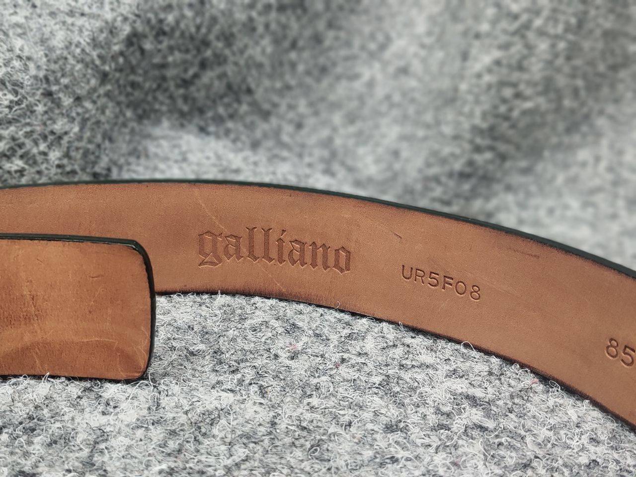 John Galliano New Galliano Design Dark Green Logo Leather Clasp Belt Size ONE SIZE - 10 Thumbnail