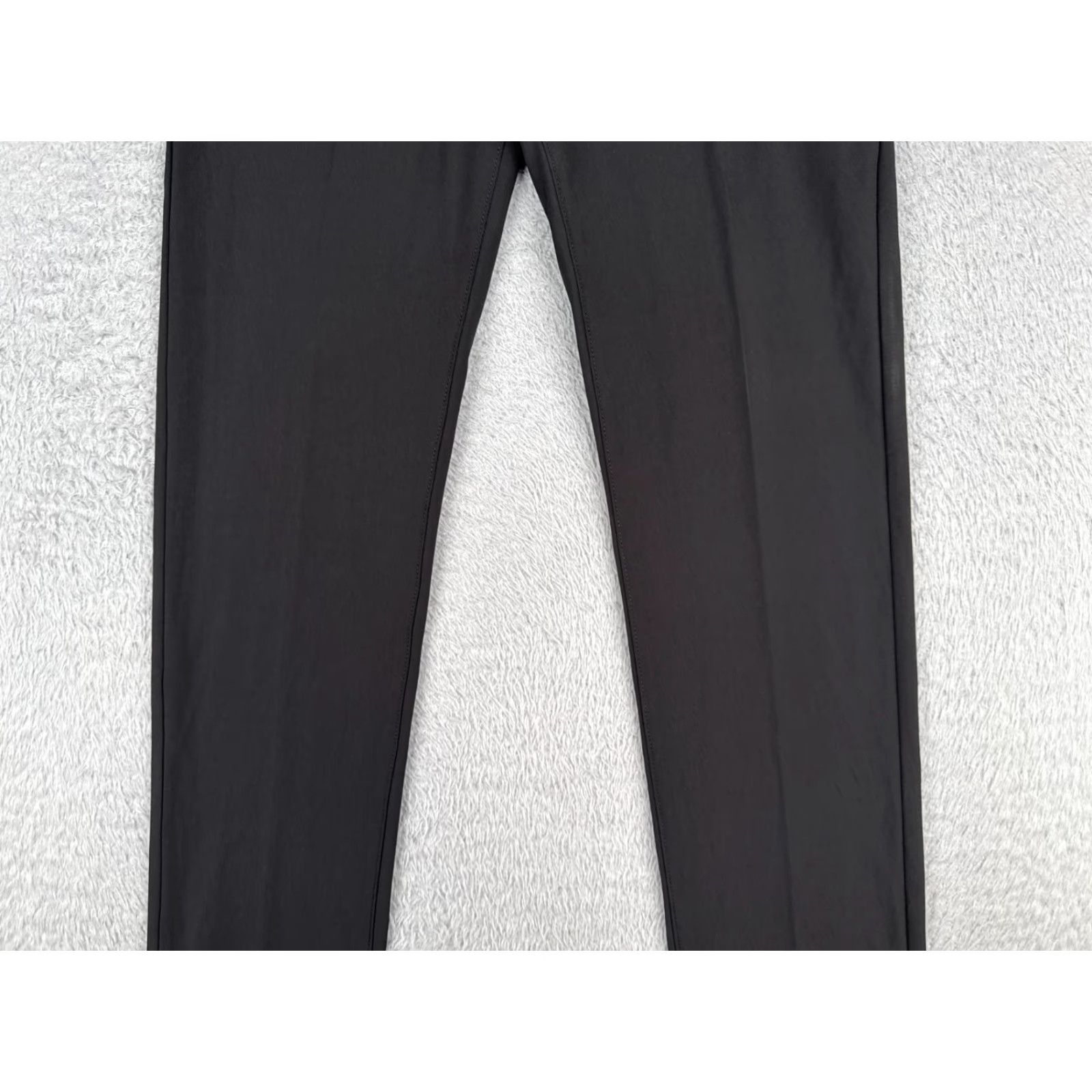 Van Heusen Van Heusen Pants Men 30 Black Slim Tech Pant Flex Polyester Blend Golf Workwear Chino Straight Leg Pockets 32in Inseam Regular Fit Vintage No Size US 30 / EU 46 - 3 Thumbnail