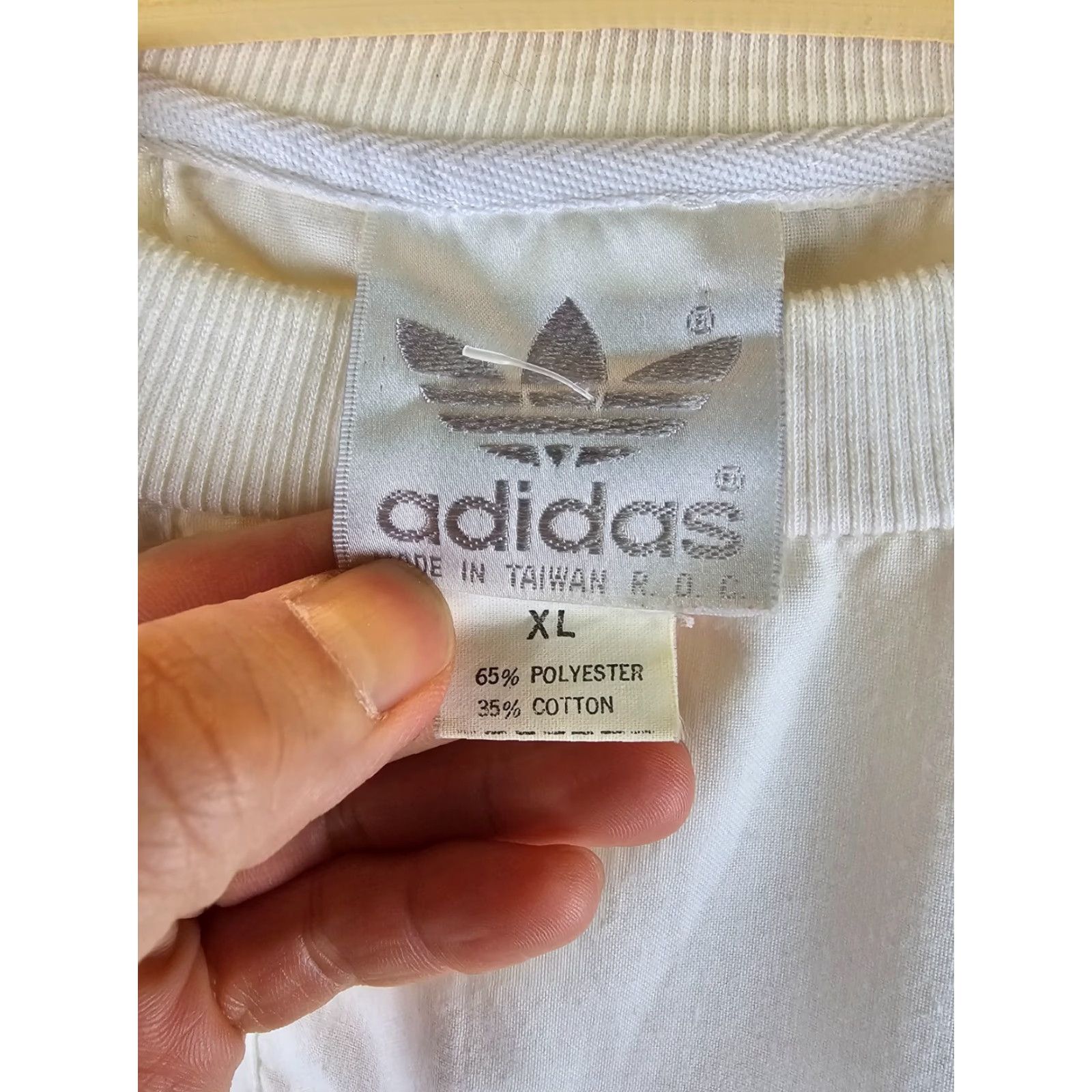 Adidas VINTAGE ADIDAS WORLD GYMNASTIC TEAM OLD SCHOOL SWEATSHIRT XLARGE Pullover 28 32 28 INCH Cross Chest Neck to Cuff Top to Bottom Mens Size US XL / EU 56 / 4 - 7 Thumbnail