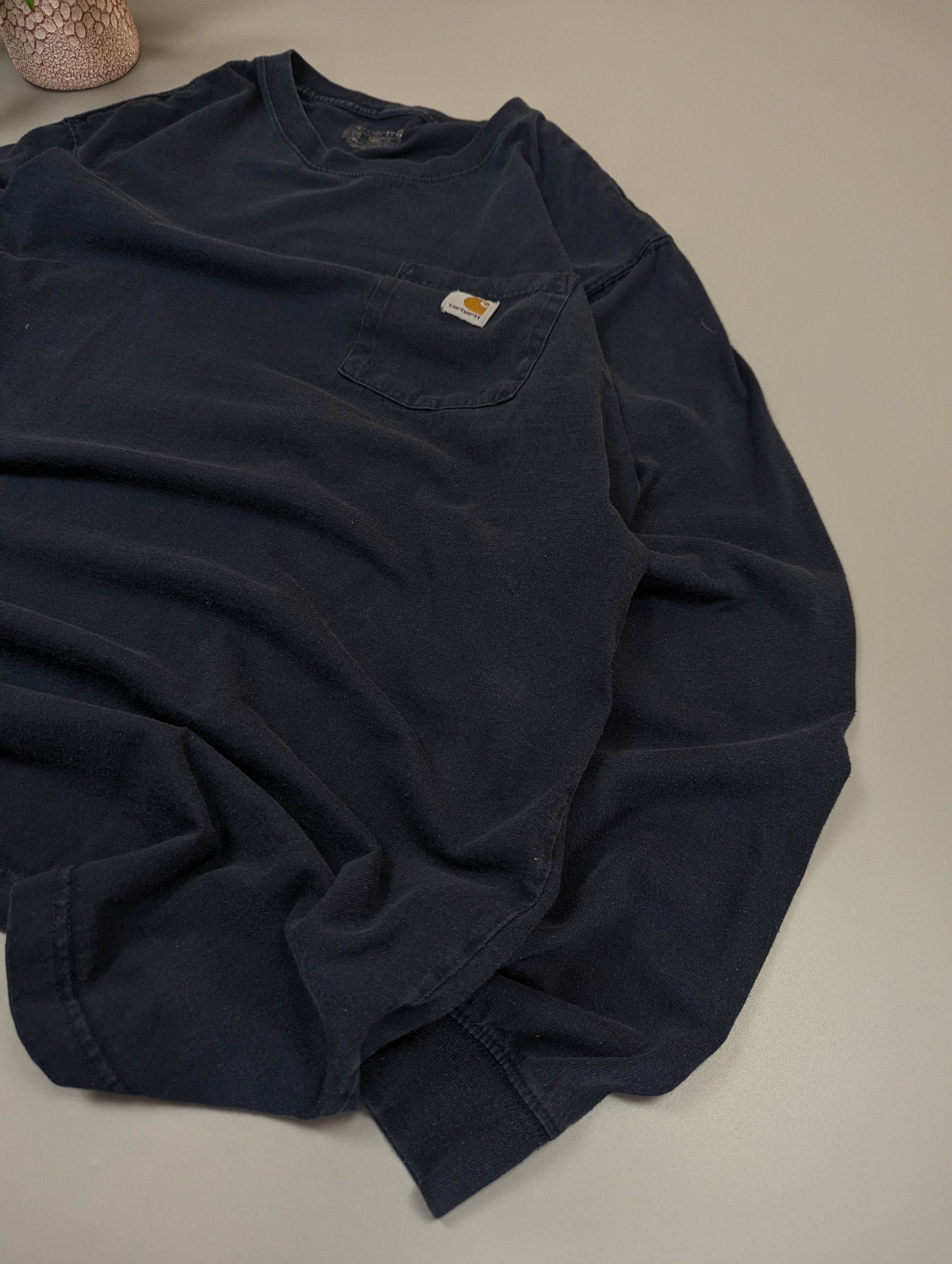 Carhartt Carhartt Vintage Faded Navy T-Shirt Distressed Workwear L/XL Size US XL / EU 56 / 4 - 9 Thumbnail