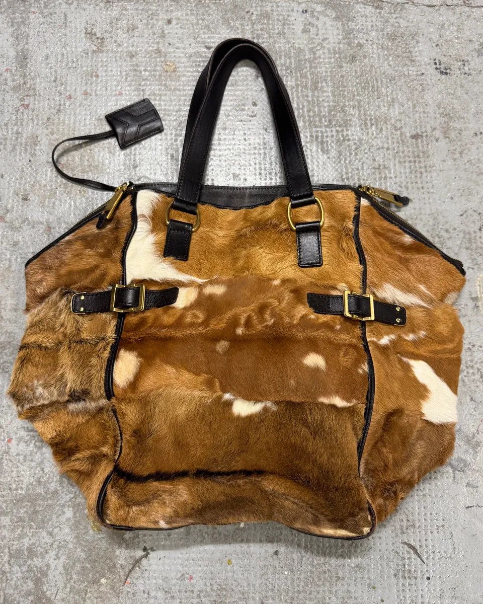 Yves Saint Laurent 2000s Yves Saint Laurent Cowhide Fur Leather Handle Bag Size ONE SIZE - 3 Thumbnail