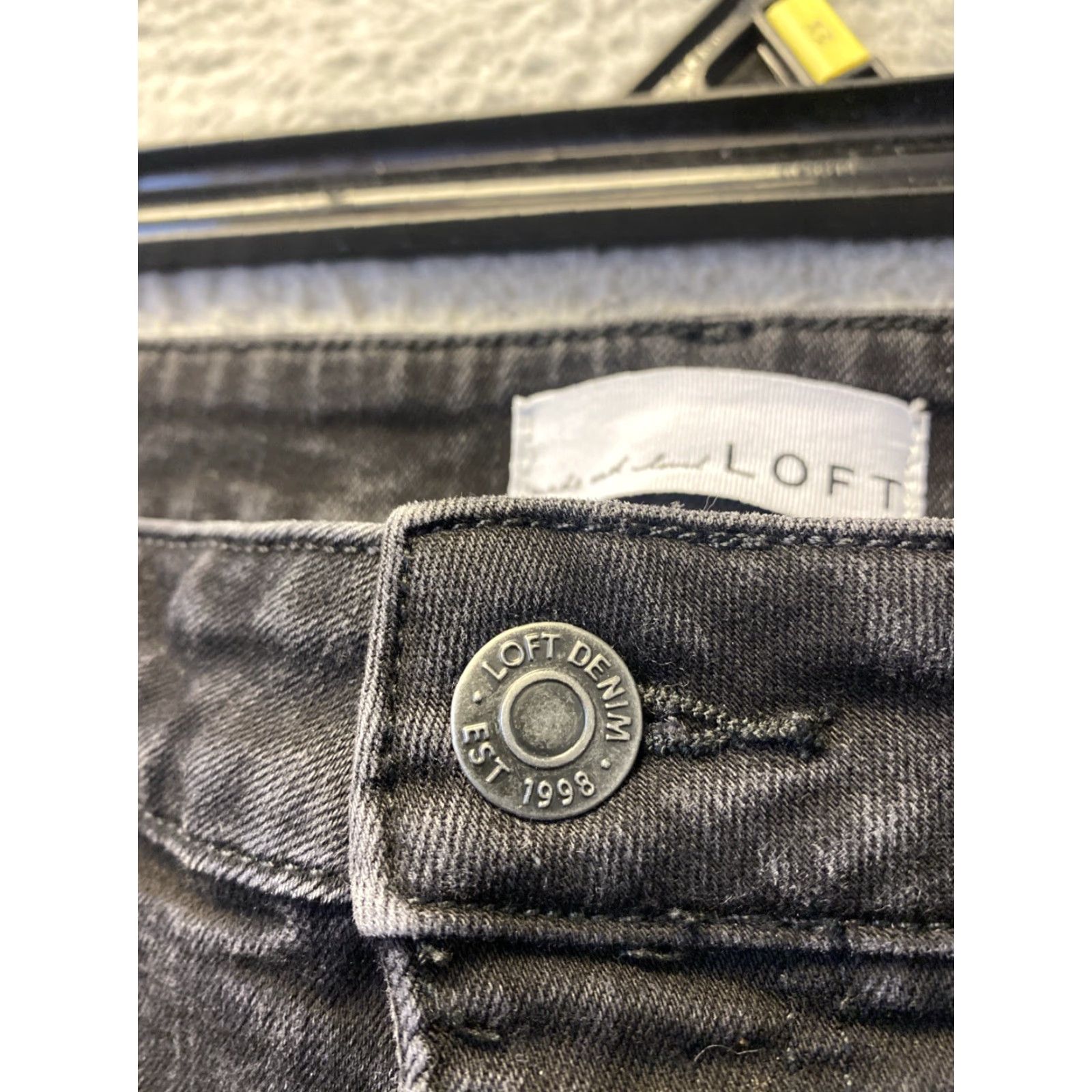 Loft LOFT Women's Jeans Slim High Rise Skinny 14 / 32 Black Denim Button 24 Inseam Stretch Curvy Regular 16328 Size 24" / US 00 / IT 34 - 3 Thumbnail