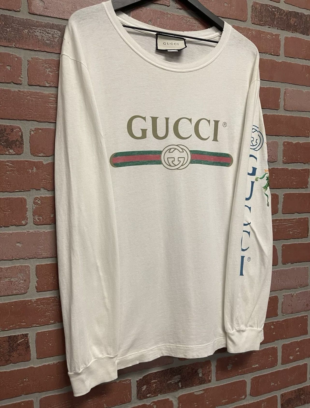 Gucci Size M - Gucci White Logo Print Cotton Dragon Embroidered Size US M / EU 48-50 / 2 - 2 Thumbnail
