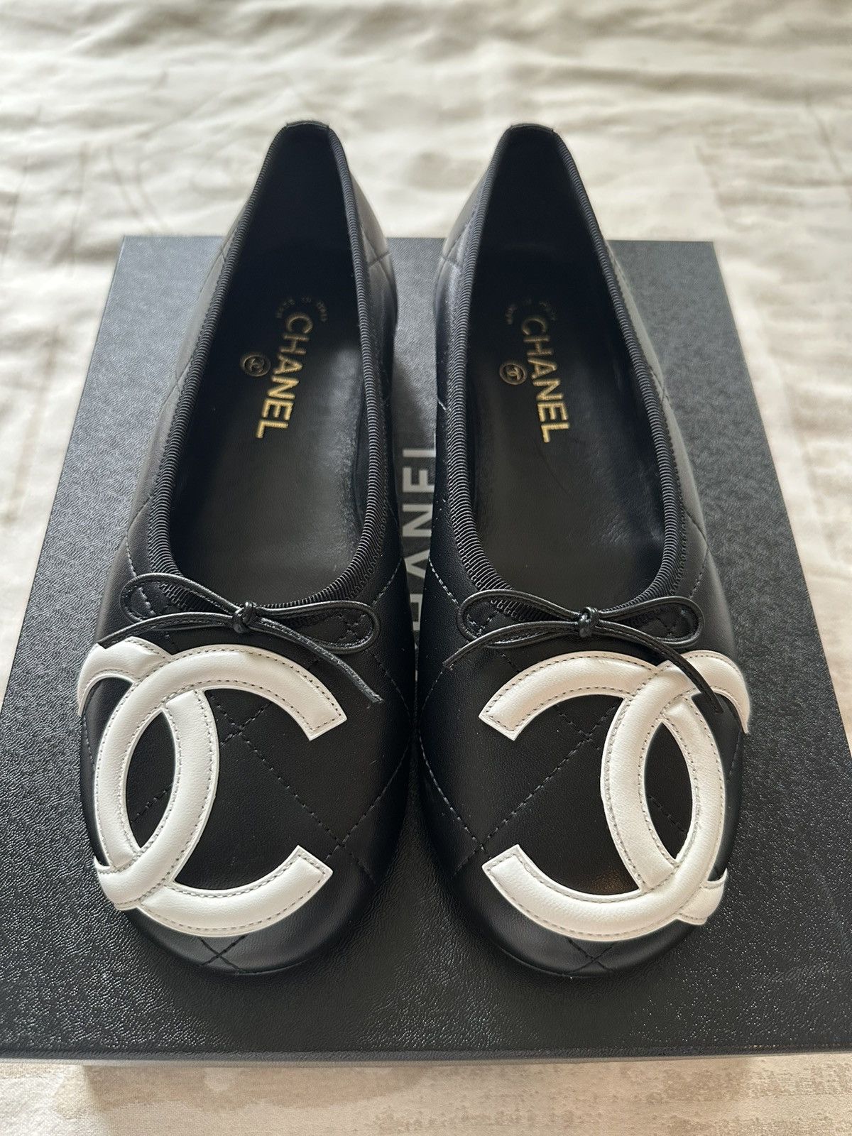 Chanel Chanel 2026M coco beach Cambon flats Black color size 39.5 Size US 9.5 / IT 39.5 - 1 Thumbnail