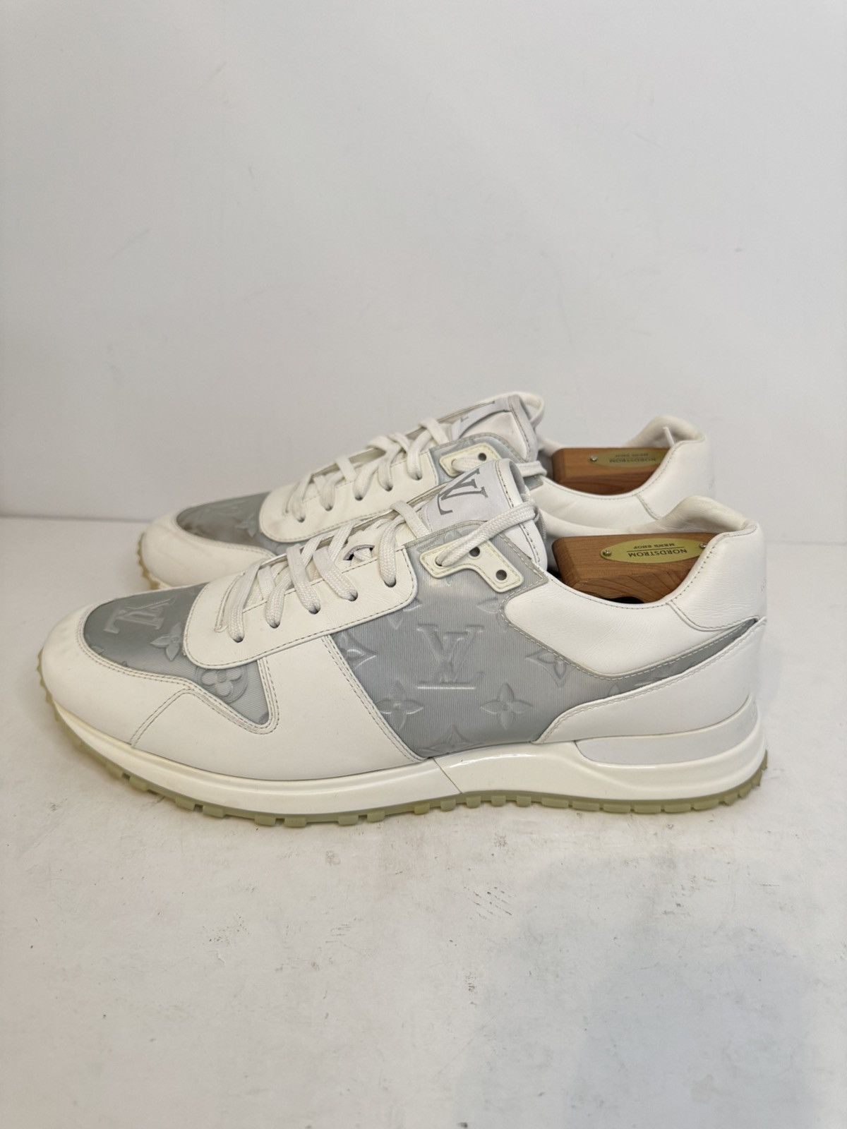 Louis Vuitton Louis Vuitton Run Away White Sneakers Size US 9 / EU 42 - 3 Thumbnail