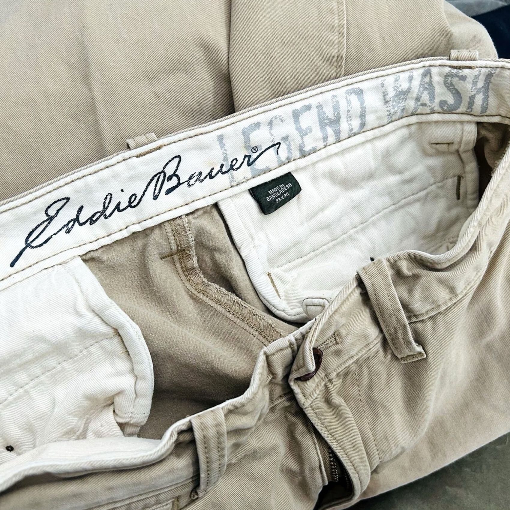 Eddie Bauer Eddie Bauer Pants Khaki Beige Flat Front Cotton 33 x 30 Legend Wash Outdoor Mens Regular Straight Front Type: Pants, Khakis Size US 33 - 3 Thumbnail