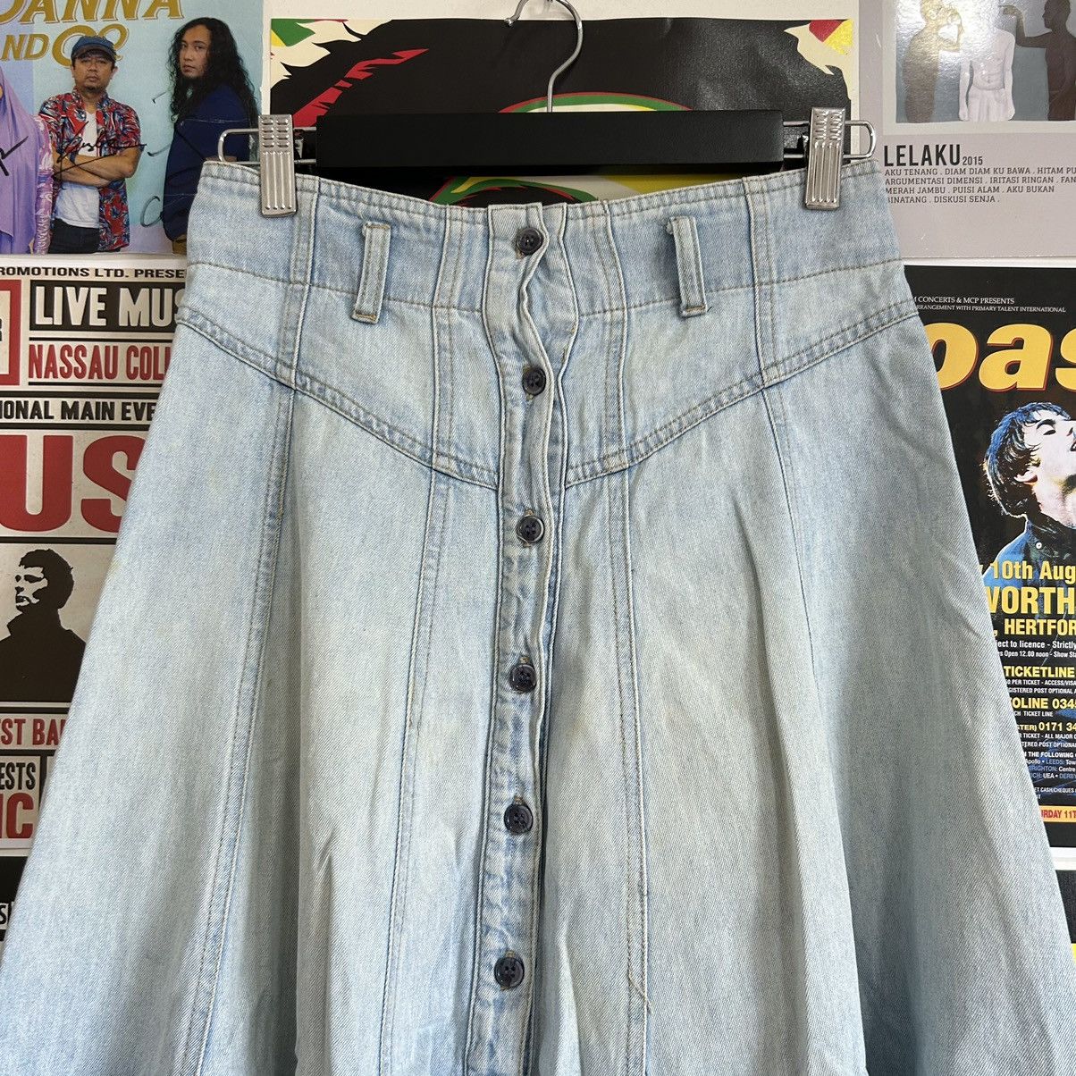 Vintage Vintage Valman Washed Blue Denim Skirt Size 27" / US 4 / IT 40 - 2 Thumbnail