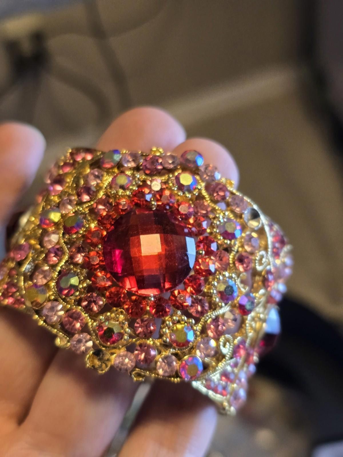 Pink Vintage Gold Tone Cuff Bracelet Pink/Red Rhinestones Baroque Size ONE SIZE - 9 Thumbnail