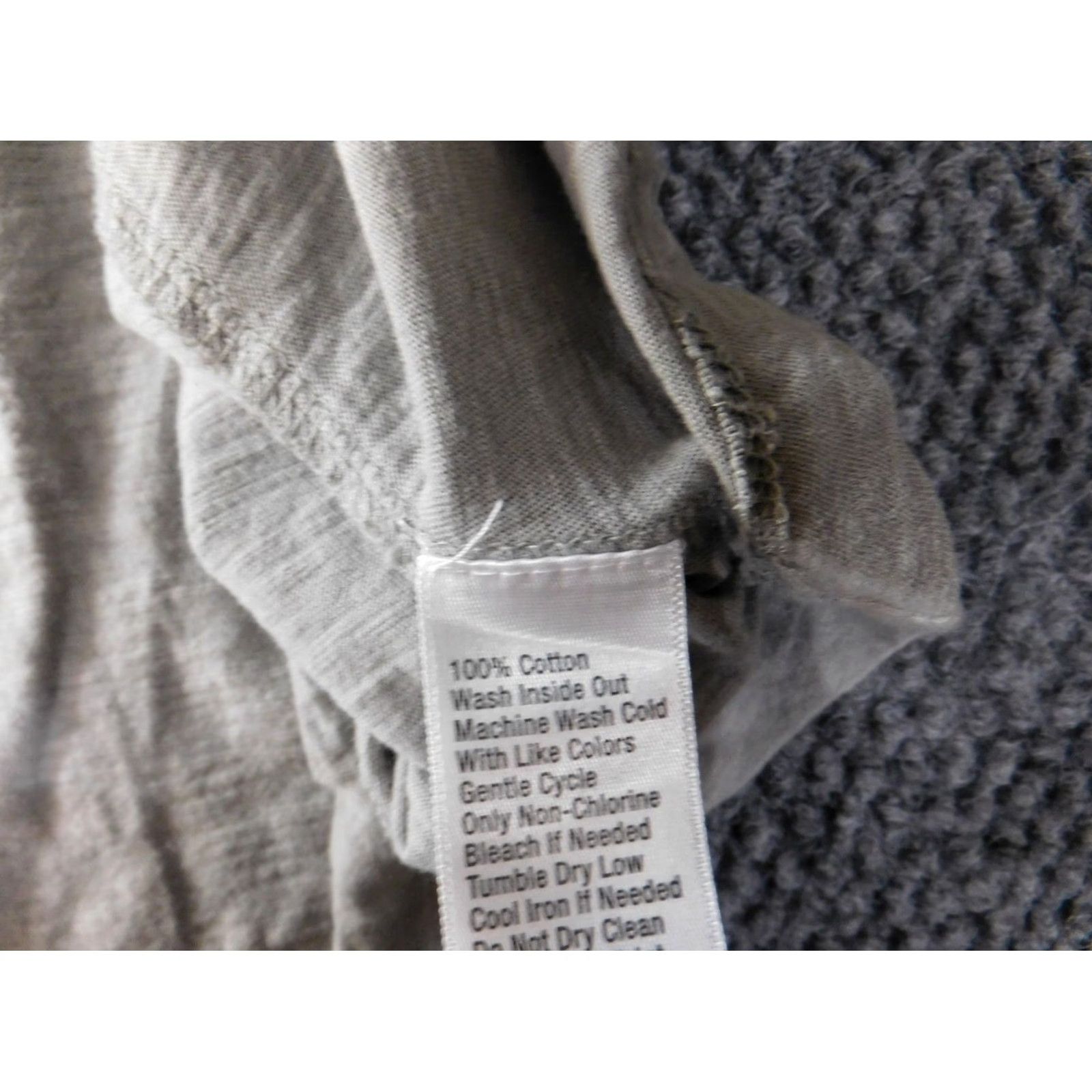 Vintage Crown & Ivy Blouse L Gray Crew Neck Pullover Long Sleeve Knit Rayon Button Classic/Basic Womens M/L Size L / US 10 / IT 46 - 7 Thumbnail