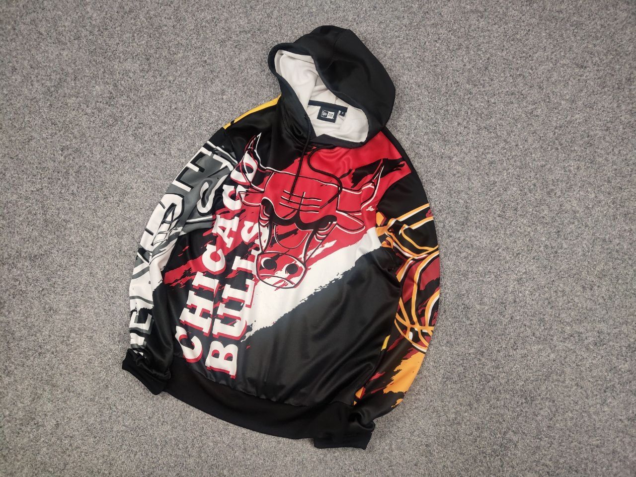 NBA New Era Tear Art Hoodie NBA Chicago Bulls Lakers Vintage Size US S / EU 44-46 / 1 - 3 Thumbnail