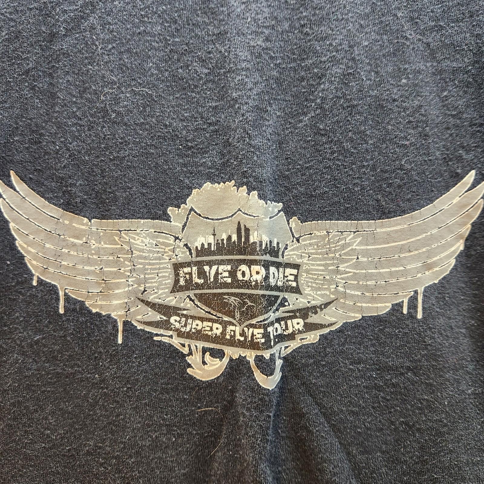 Gildan Flye Or Die Super Flye Tour Shirt Mens 2XL Size US XXL / EU 58 / 5 - 2 Thumbnail