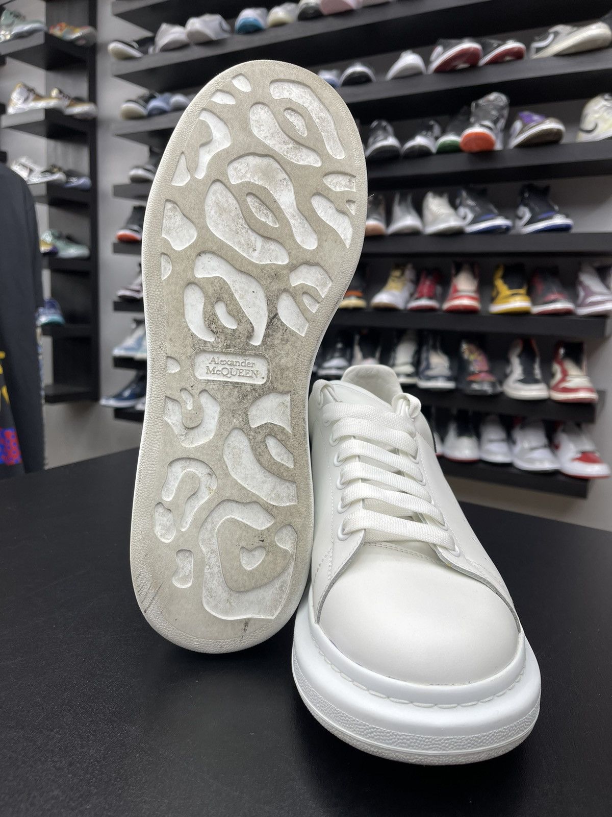 Alexander McQueen Size 13.5US/46.5EU - Alexander McQueen Oversized Black/White Size US 13 / EU 46 - 9 Thumbnail
