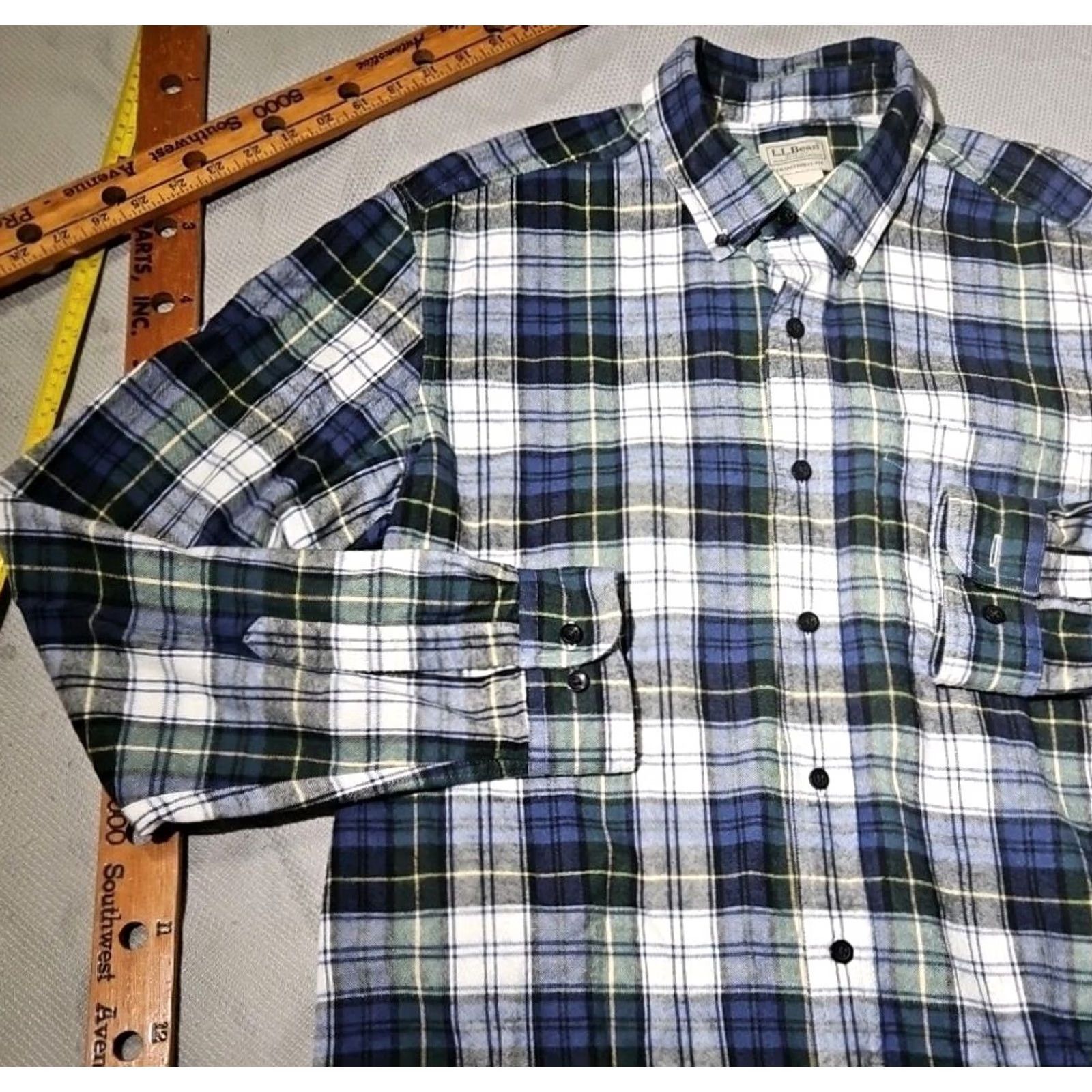 Vintage LL Bean Mens Shirt - Blue Brushed Flannel - Preppy Button-Down - Casual Wear - Durable - Authentic Size US L / EU 52-54 / 3 - 5 Thumbnail