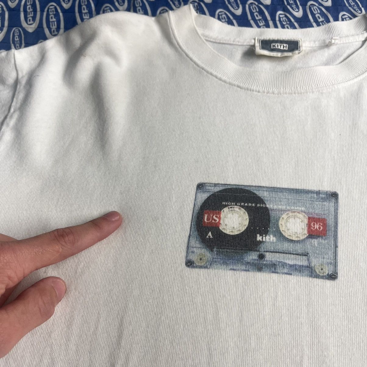 Kith Kith Cassette Tape T Shirt Mens Small White Streetwear Size US S / EU 44-46 / 1 - 4 Thumbnail