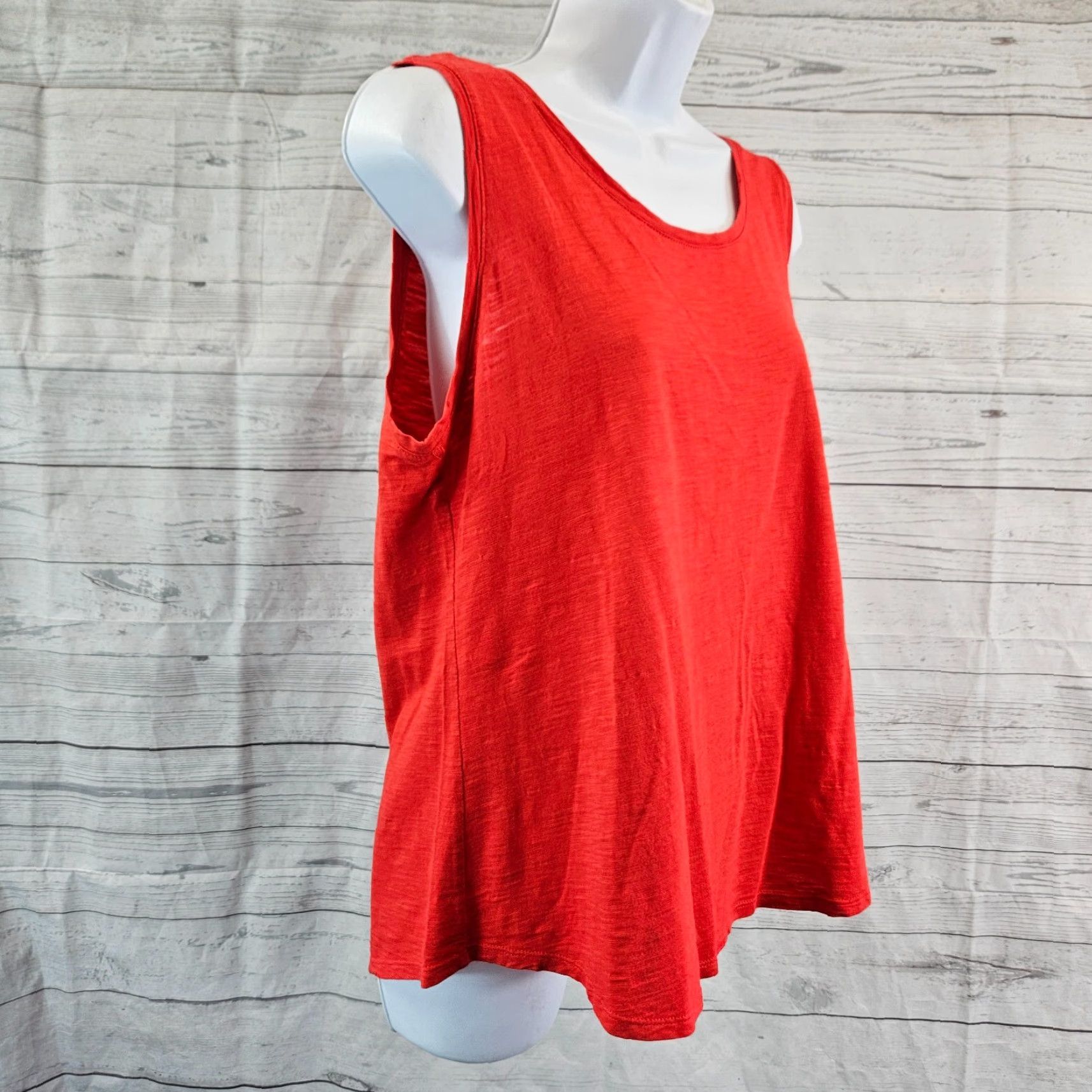 Vintage Chico's Womens Tank Top Sz Large Solid Red Cotton Blend Tank Top Sleeveless Scoop Neck Women's L Red Basic Tee Size L / US 10 / IT 46 - 3 Thumbnail