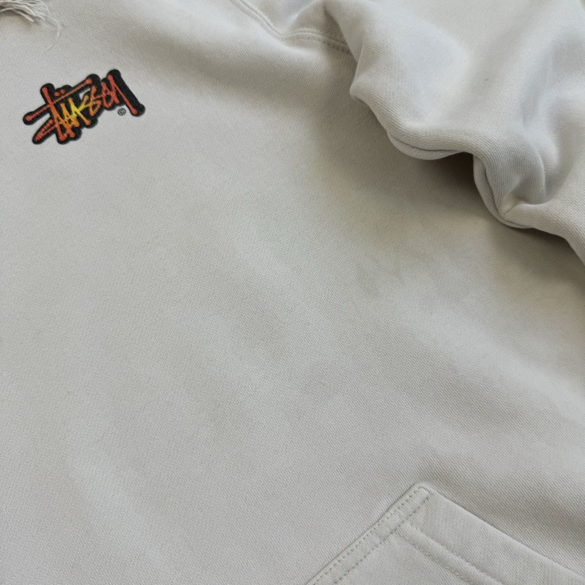 Stussy VINTAGE Y2K STUSSY FLAME 8 BALL BEIGE HOODIE Size US M / EU 48-50 / 2 - 14 Thumbnail