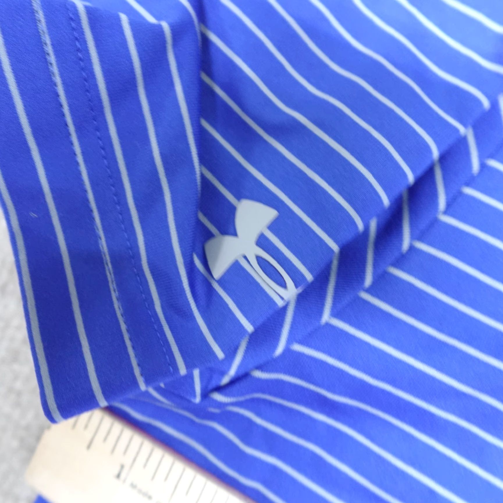 Under Armour Under Armour Polo Shirt 2XL Blue Striped Polo 2XL Men Athletic Regular Short Sleeve Button Collared HeatGear Knitted/Activewear Size US XXL / EU 58 / 5 - 7 Thumbnail