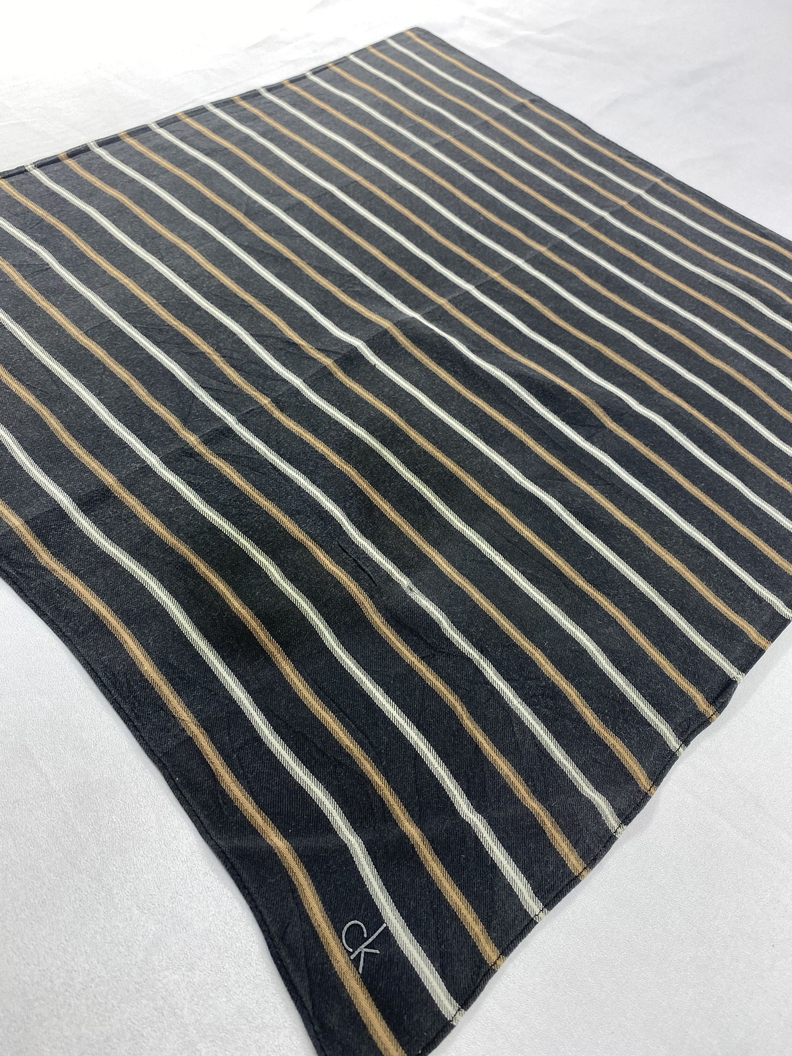 Calvin Klein Calvin Klein Handkerchief / Bandana / Neckerchief Size ONE SIZE - 4 Thumbnail