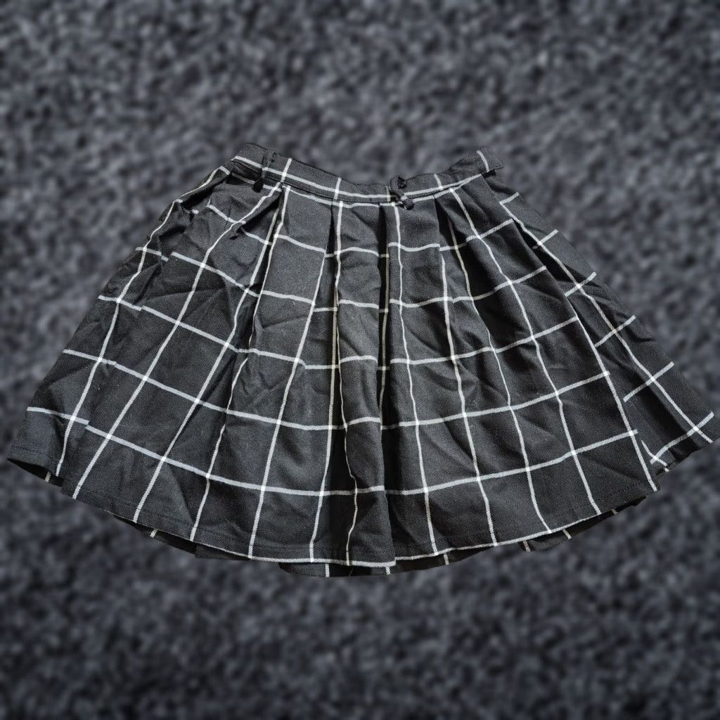 Hot Topic HOT TOPIC XS Mini Skirt Black Plaid Tartan Grunge Goth Skater Emo Size 26" / US 2 / IT 38 - 1 Thumbnail