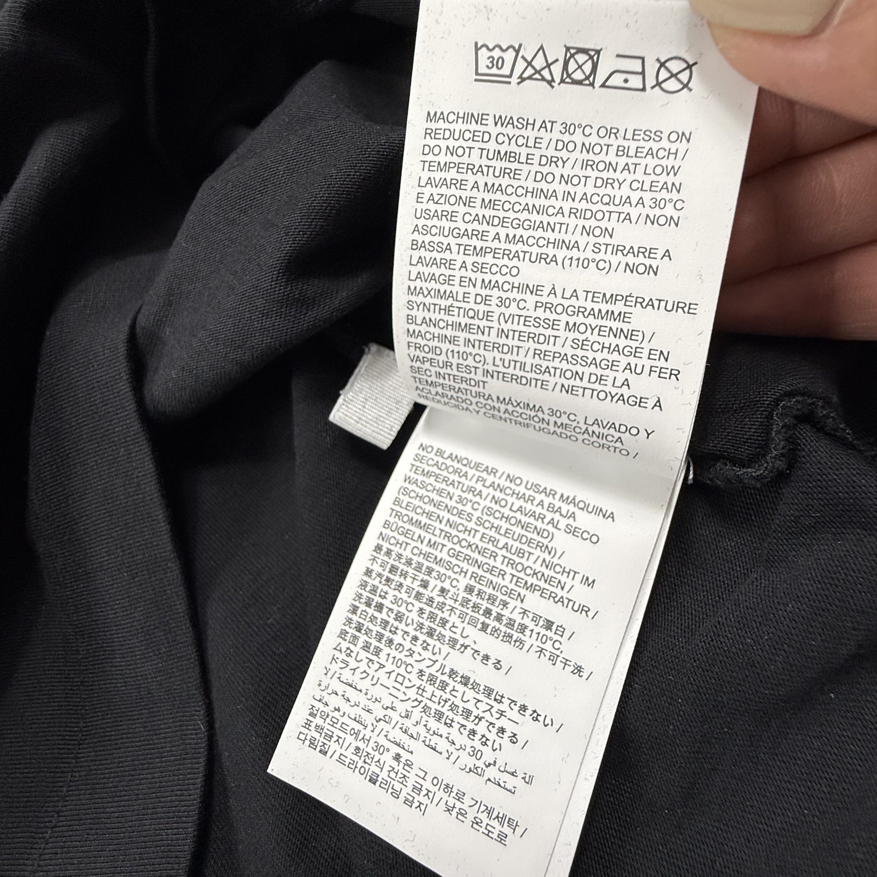 Off-White Off-White Virgil Abloh Black Measuring Tape Arrow shirt Size US XL / EU 56 / 4 - 13 Thumbnail