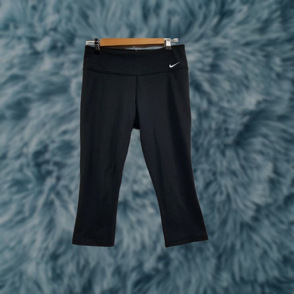 Nike Nike Dri Fit Crop Leggings Women Black Stretch Pull-On Size M Size 32" / US 10 / IT 46 - 1 Thumbnail