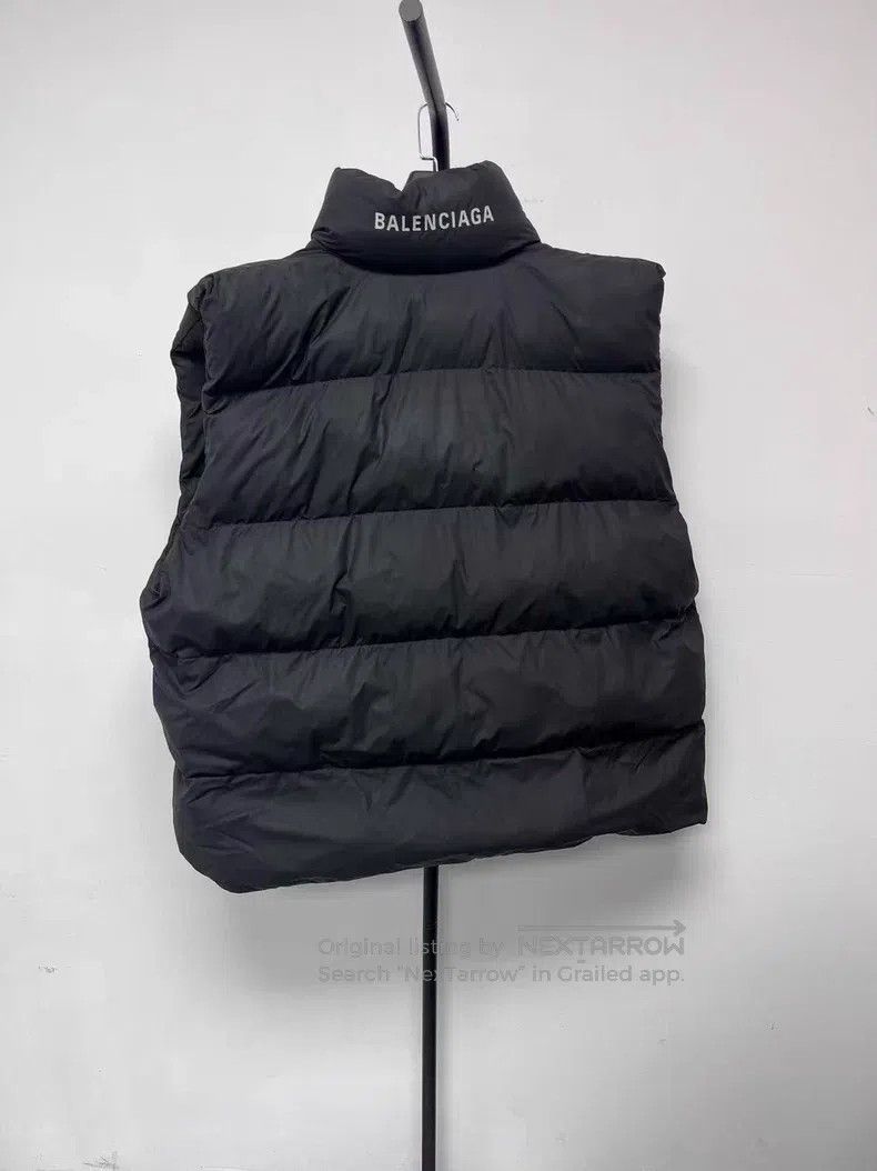 Balenciaga Balenciaga Logo letter quilting casual filling vest Size US M / EU 48-50 / 2 - 1 Thumbnail