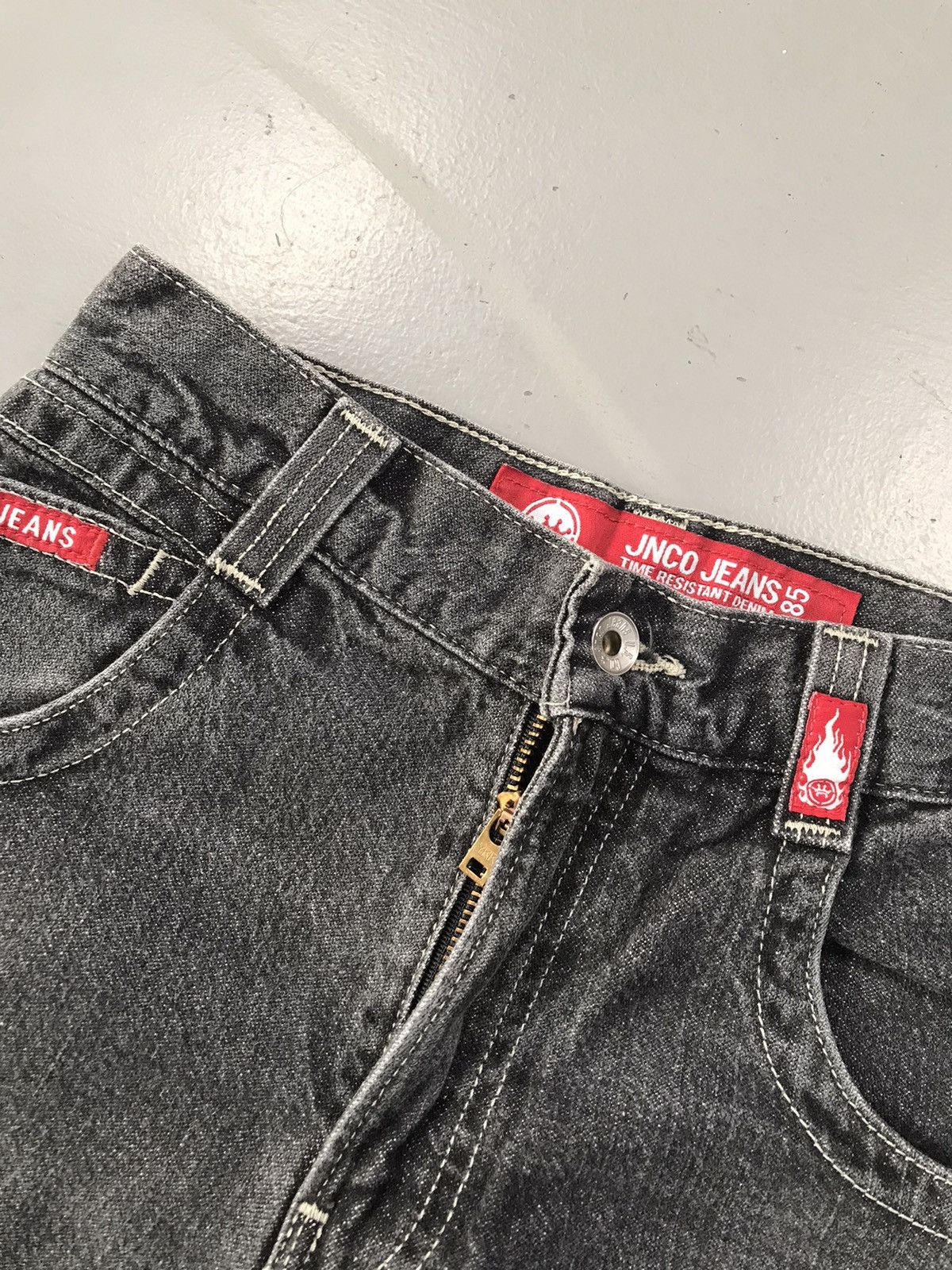 JNCO × Southpole × Vintage Vintage Jnco spider 🕷️ print denim Size 25" / US 0 / IT 36 - 7 Thumbnail