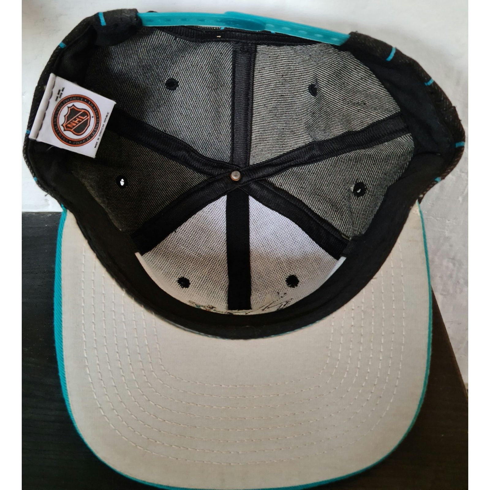 NHL × Sports Specialties NEW San Jose Sharks 90s UII snapback Pinstripe hockey vtg Size ONE SIZE - 9 Thumbnail