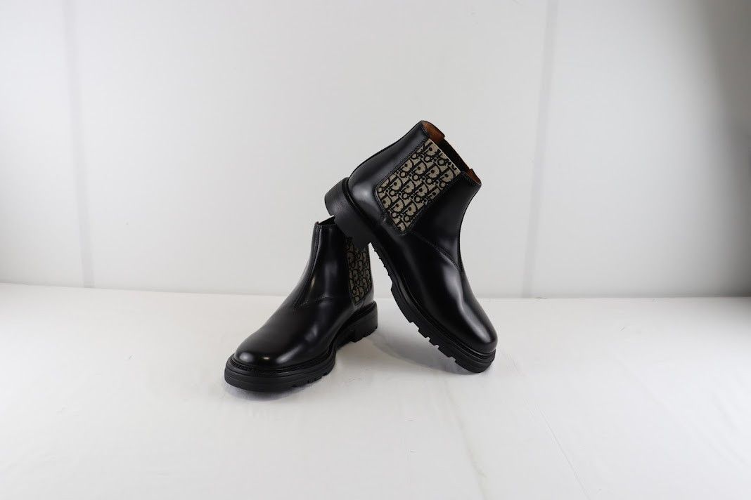 Dior o1rshd1 Expl Explorer Chelsea Boot Calf in Black/Beige Size US 12 / EU 45 - 13 Thumbnail