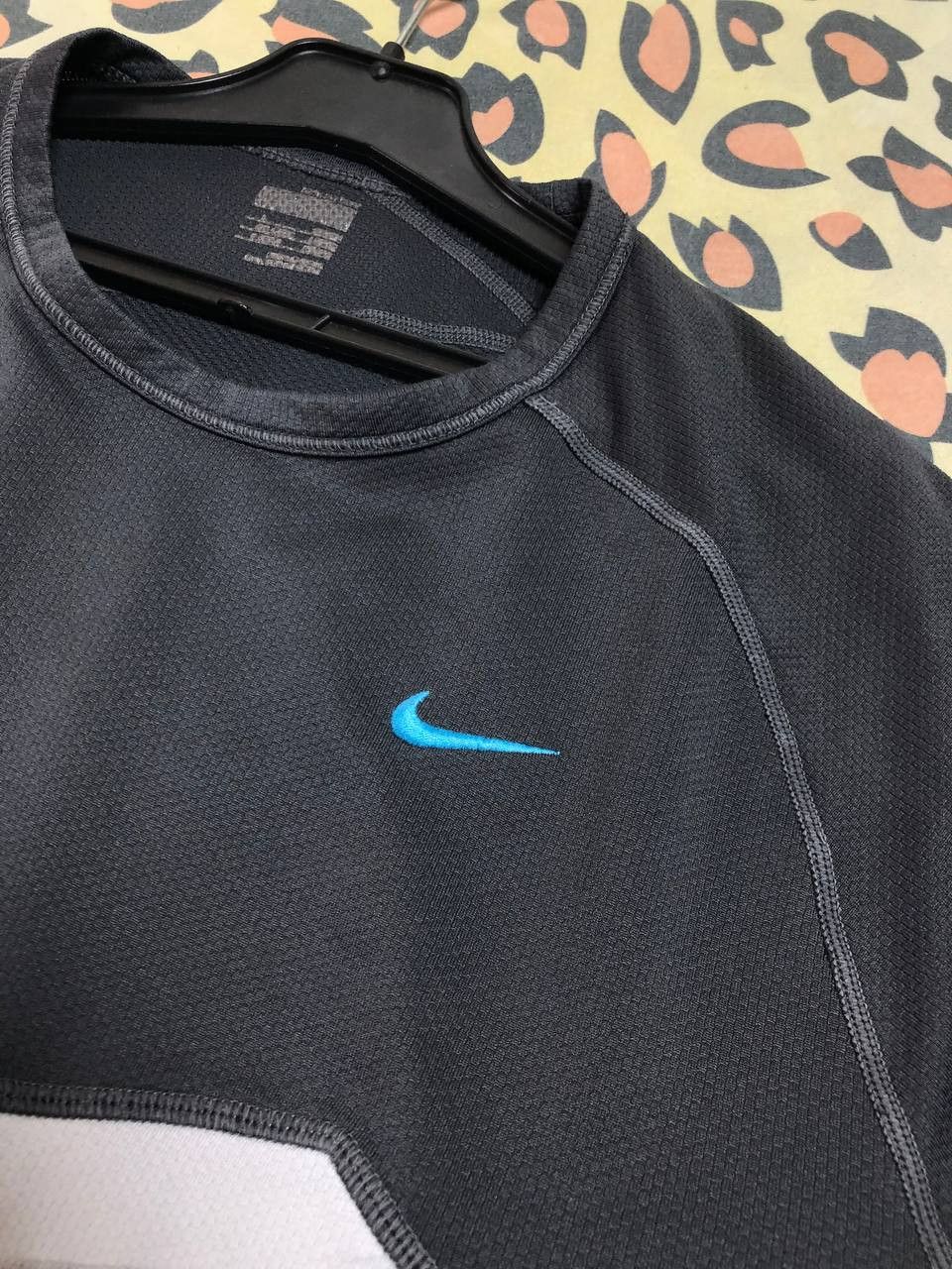 Nike × Vintage Vintage Nike Center Swoosh T-Shirt Size US L / EU 52-54 / 3 - 5 Thumbnail