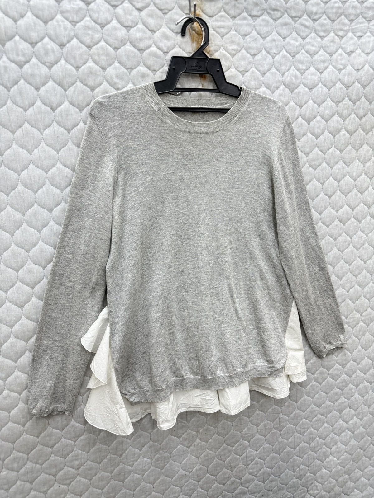 Prada 🔥🔥🔥STEALS MIU MIU LONGSLEEVE Size M / US 6-8 / IT 42-44 - 2 Thumbnail