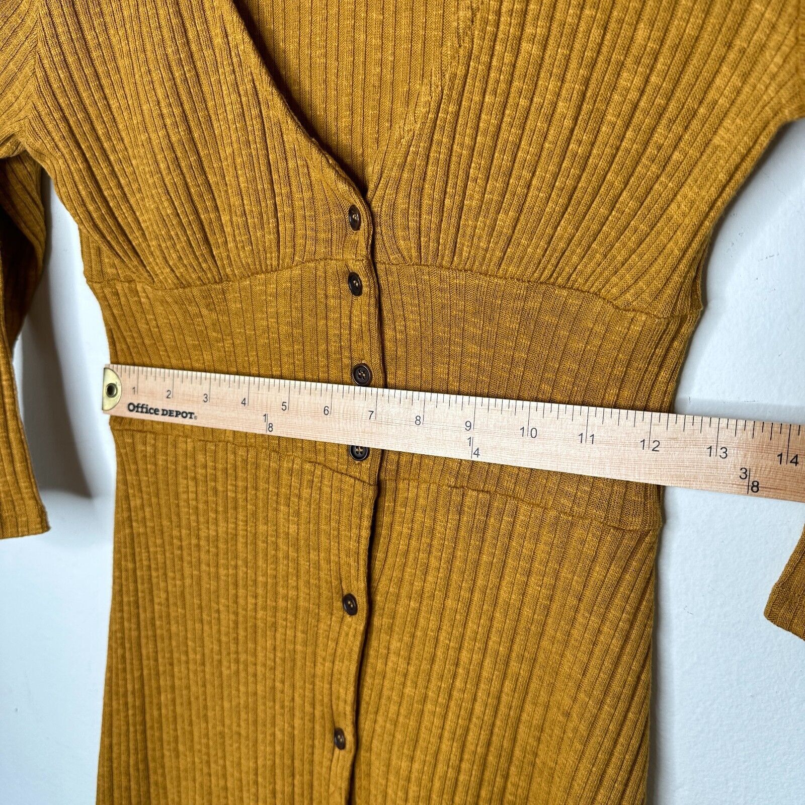 Pull & Bear Pull & Bear Golden Rib Long Sleeve VNeck Button Mini Dress S Size S / US 4 / IT 40 - 9 Thumbnail