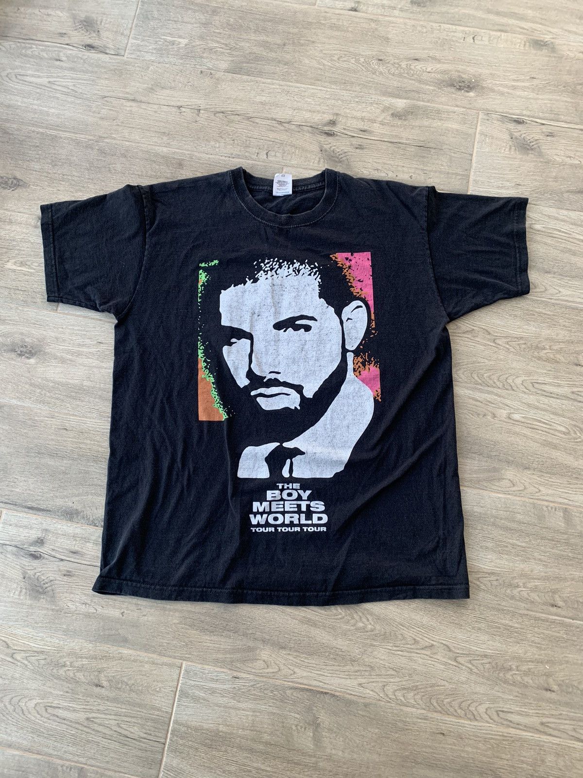 Drake × Rap Tees × Vintage 🔥DRAKE THE BOYS MEET WORLS TOUR TEE Size US M / EU 48-50 / 2 - 3 Thumbnail