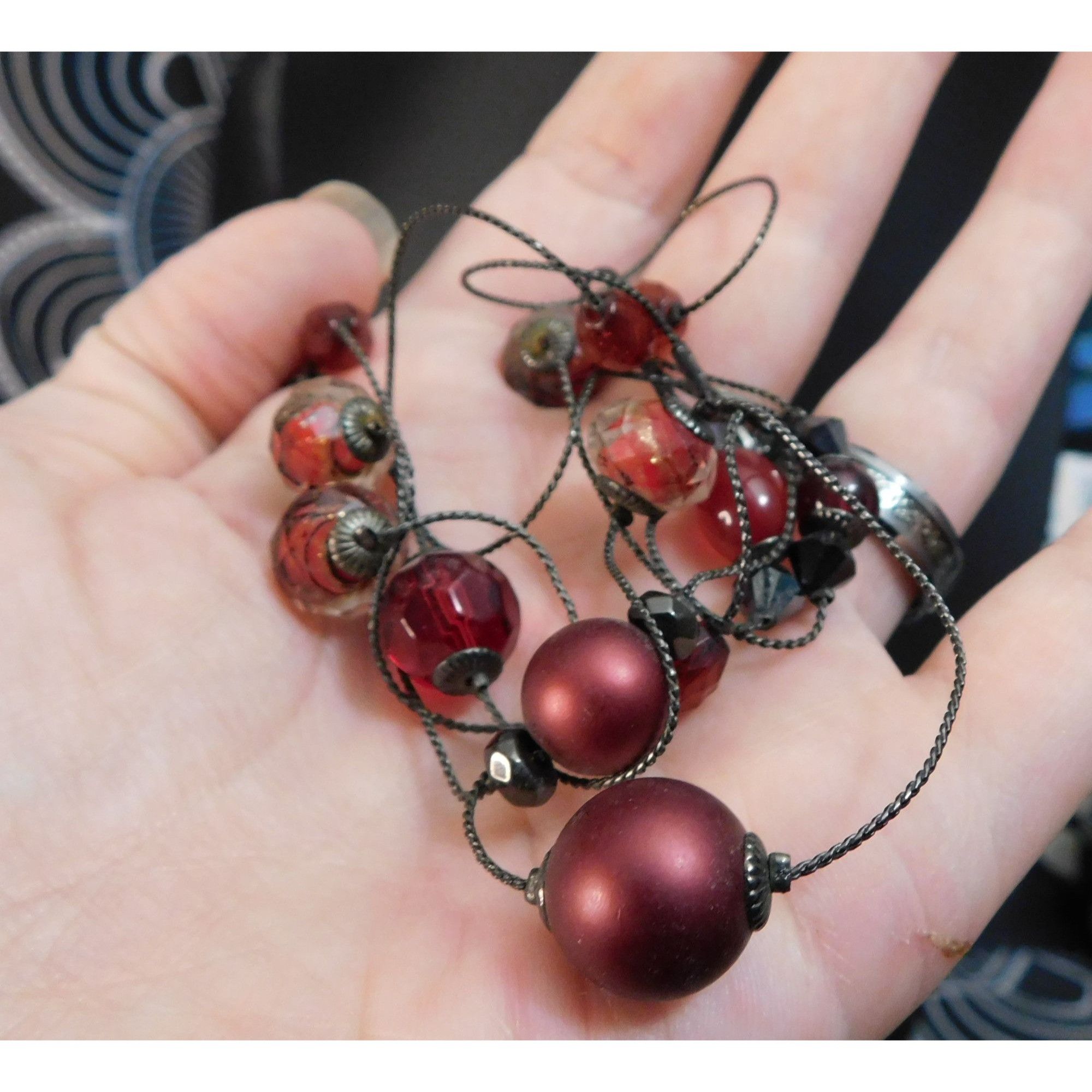 Other Corporate Goth Red And Black Beaded Station Necklace Size ONE SIZE - 2 Thumbnail