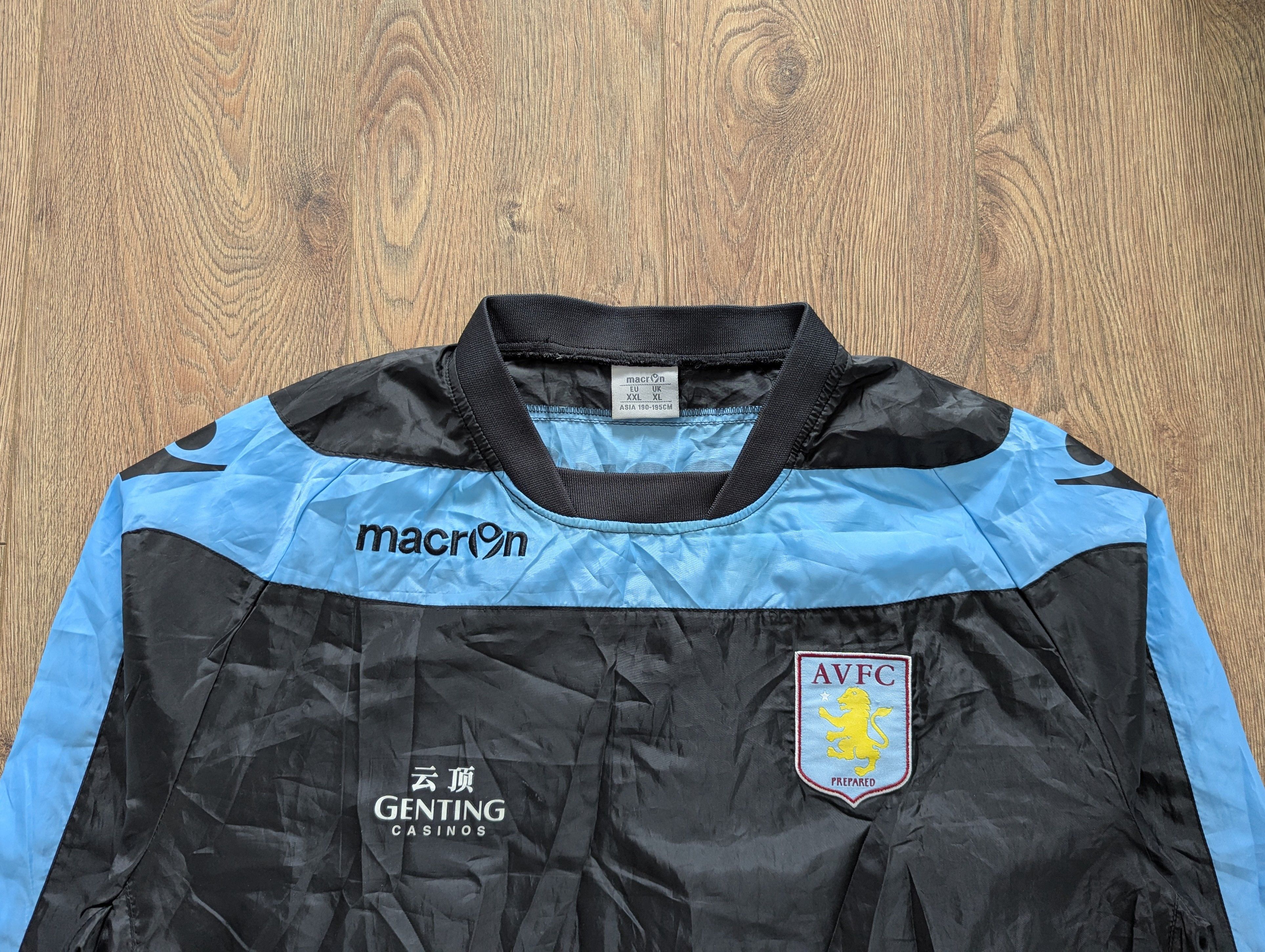 Macron AVFC ASTON VILLA Macron Football Training Long Sleeve Size US XL / EU 56 / 4 - 20 Thumbnail
