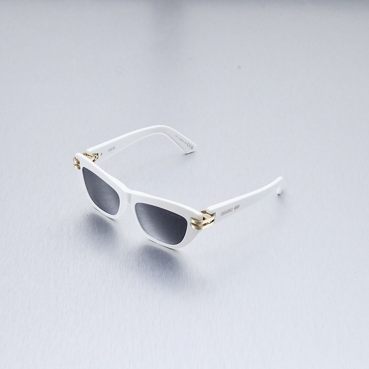 image of Dior CDior B2U Sunglasses in White, Women's