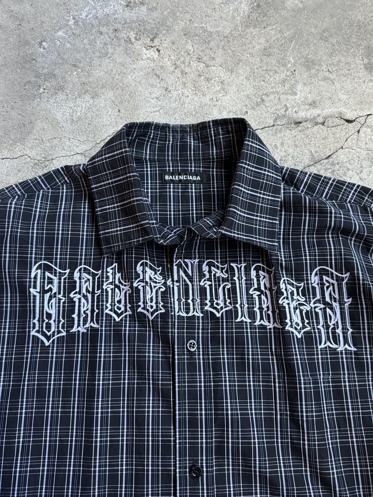 Balenciaga Balenciaga FW18 Heavy Metal Button-Up Shirt Size US XL / EU 56 / 4 - 1 Thumbnail