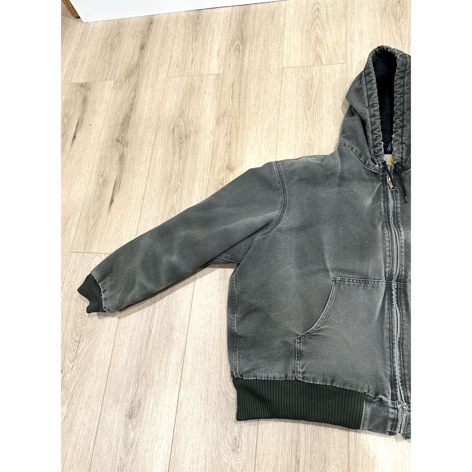 Carhartt VINTAGE Carhartt Active Jacket J130 MOS 2XL Faded Green Canvas Workwear Distress Bomber Jacket Mens 2XL Green Size US XXL / EU 58 / 5 - 4 Thumbnail