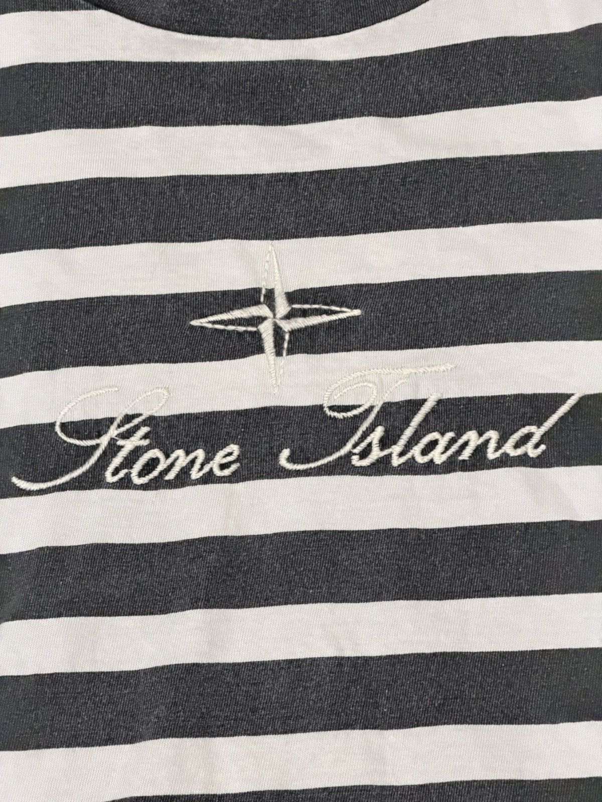 Stone Island Vintage 1980s Stone Island Embroidered Stripe T Shirt Size US L / EU 52-54 / 3 - 2 Thumbnail