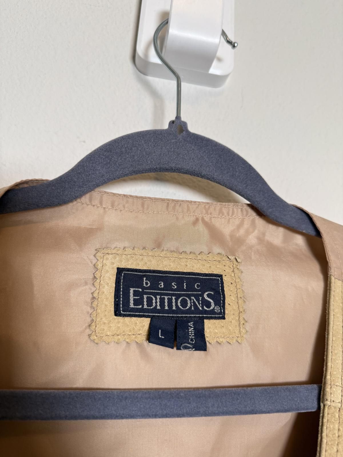 Other Mens 90s Vintage Tan Suede Leather Button Up Vest Size US L / EU 52-54 / 3 - 5 Thumbnail