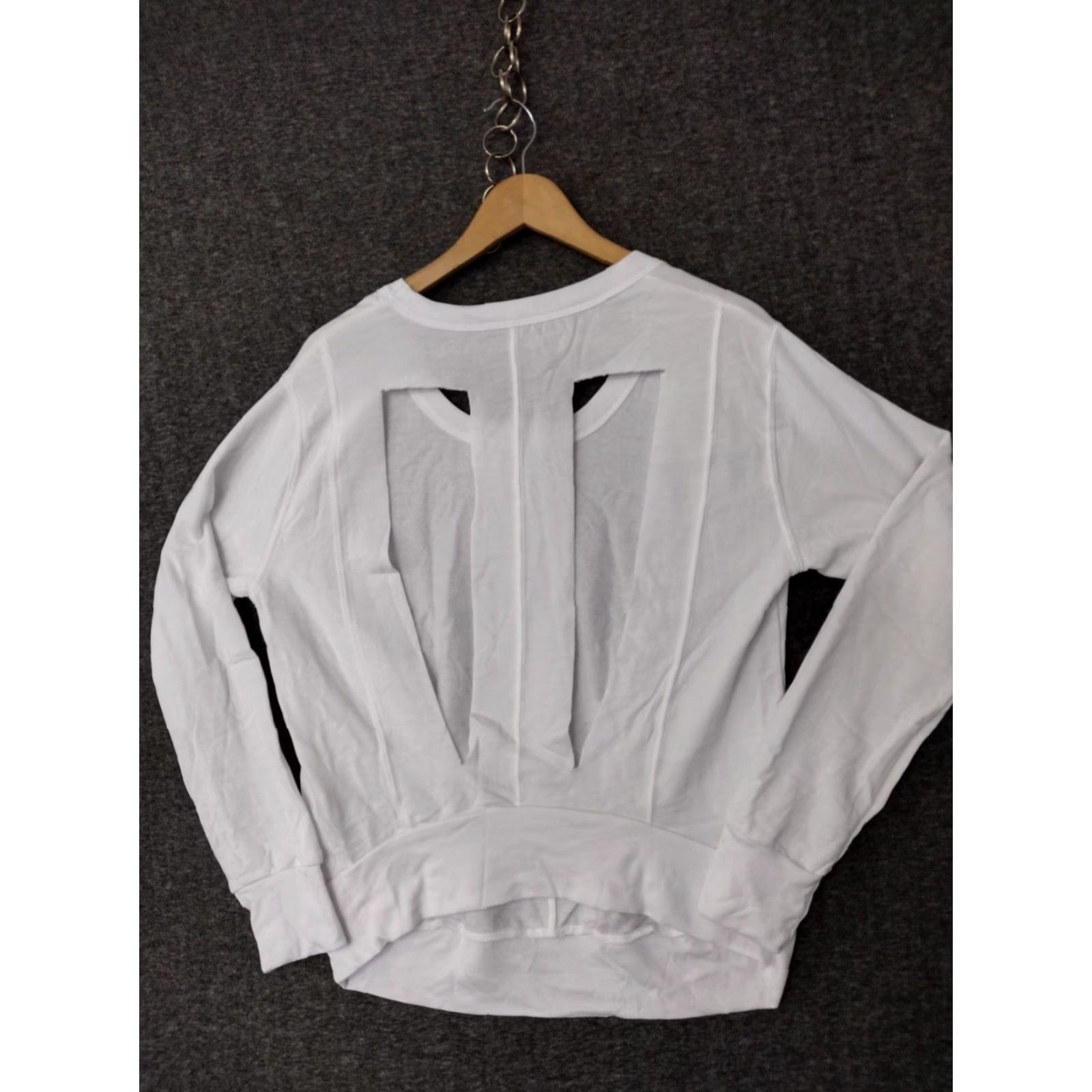 Vintage Unbranded Blouse Shirt White Crew Neck Knit Open Back Long Sleeve Size M Women Bohemian Casual Spring Summer White Size M / US 6-8 / IT 42-44 - 2 Thumbnail
