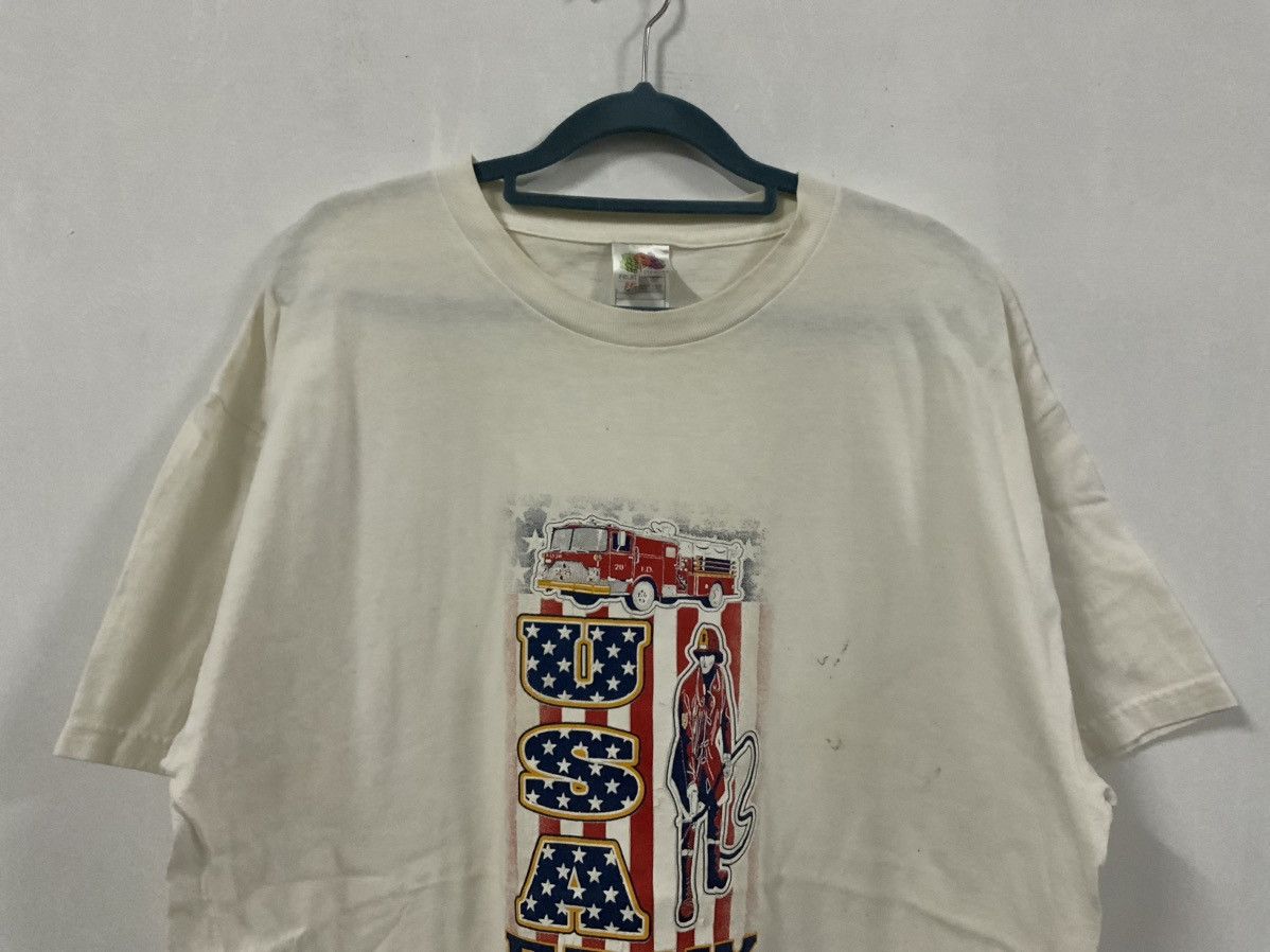 Fruit Of The Loom Vintage USA Firefighter Tee Size US XL / EU 56 / 4 - 4 Thumbnail