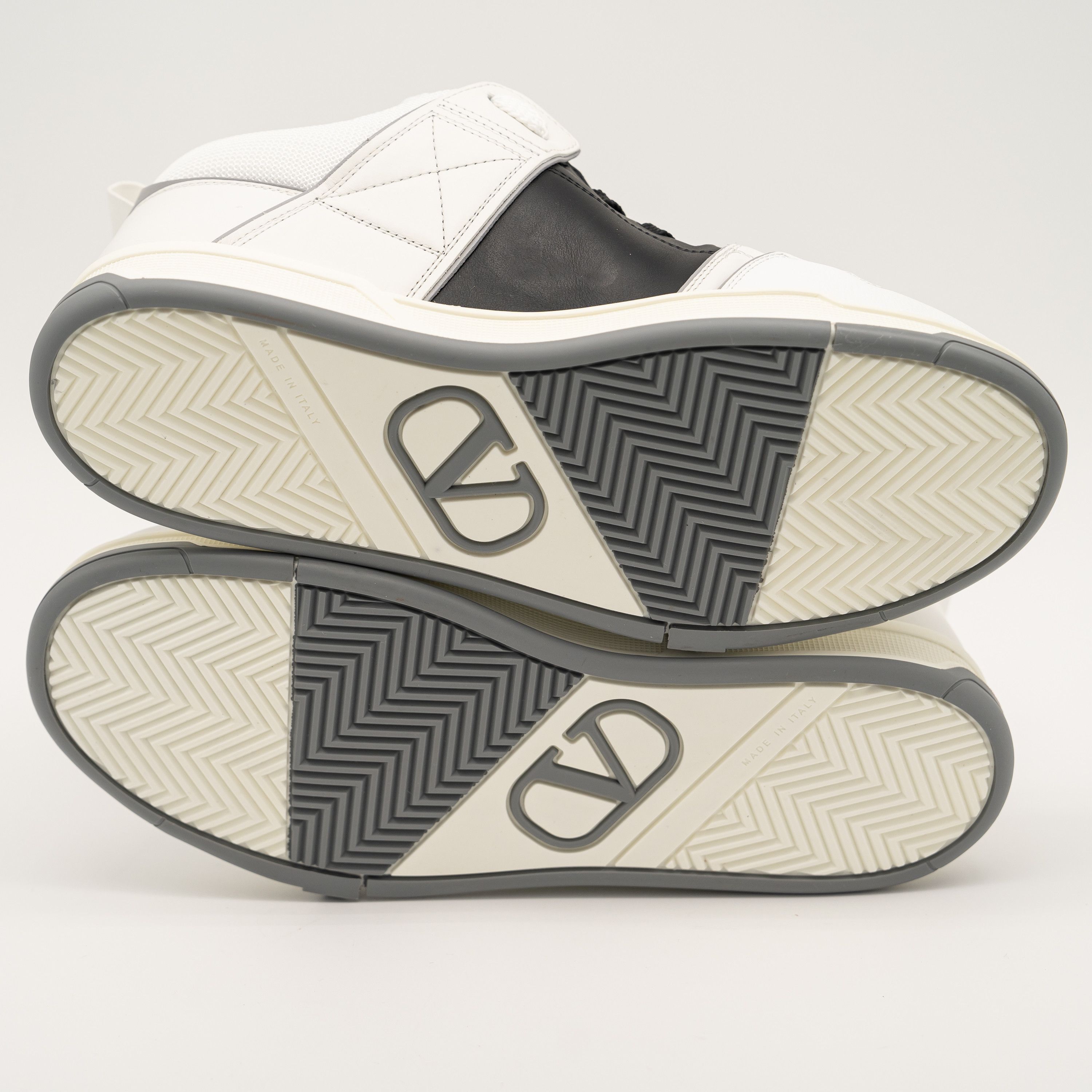 Valentino 44.5eu 11.5 us Valentino Open Skate Sneakers White Black Size US 11.5 / EU 44-45 - 6 Thumbnail