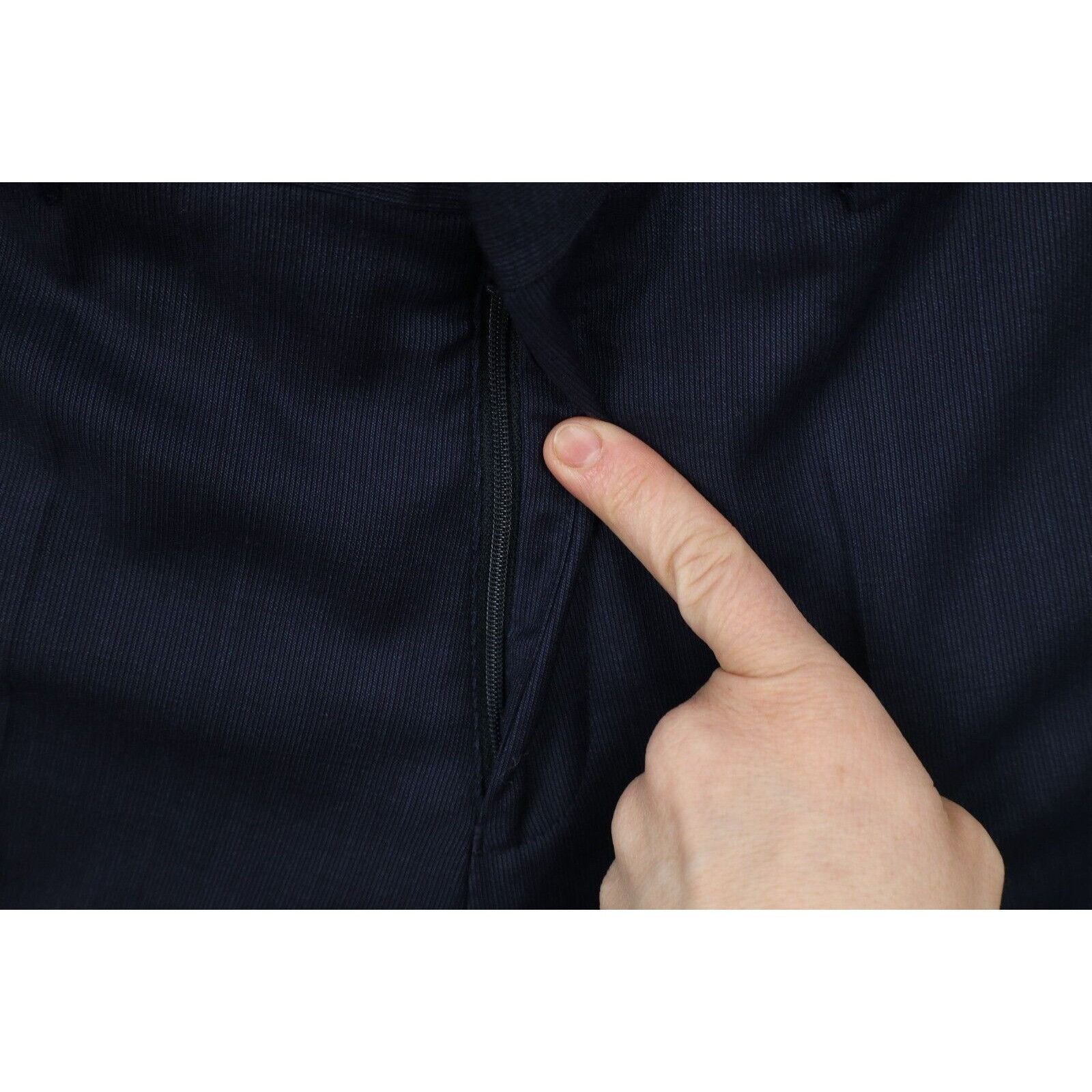 Calvin Klein Calvin Klein Wool Striped 2 Piece Suit Wedding Dark Blue Size 38R - 14 Thumbnail