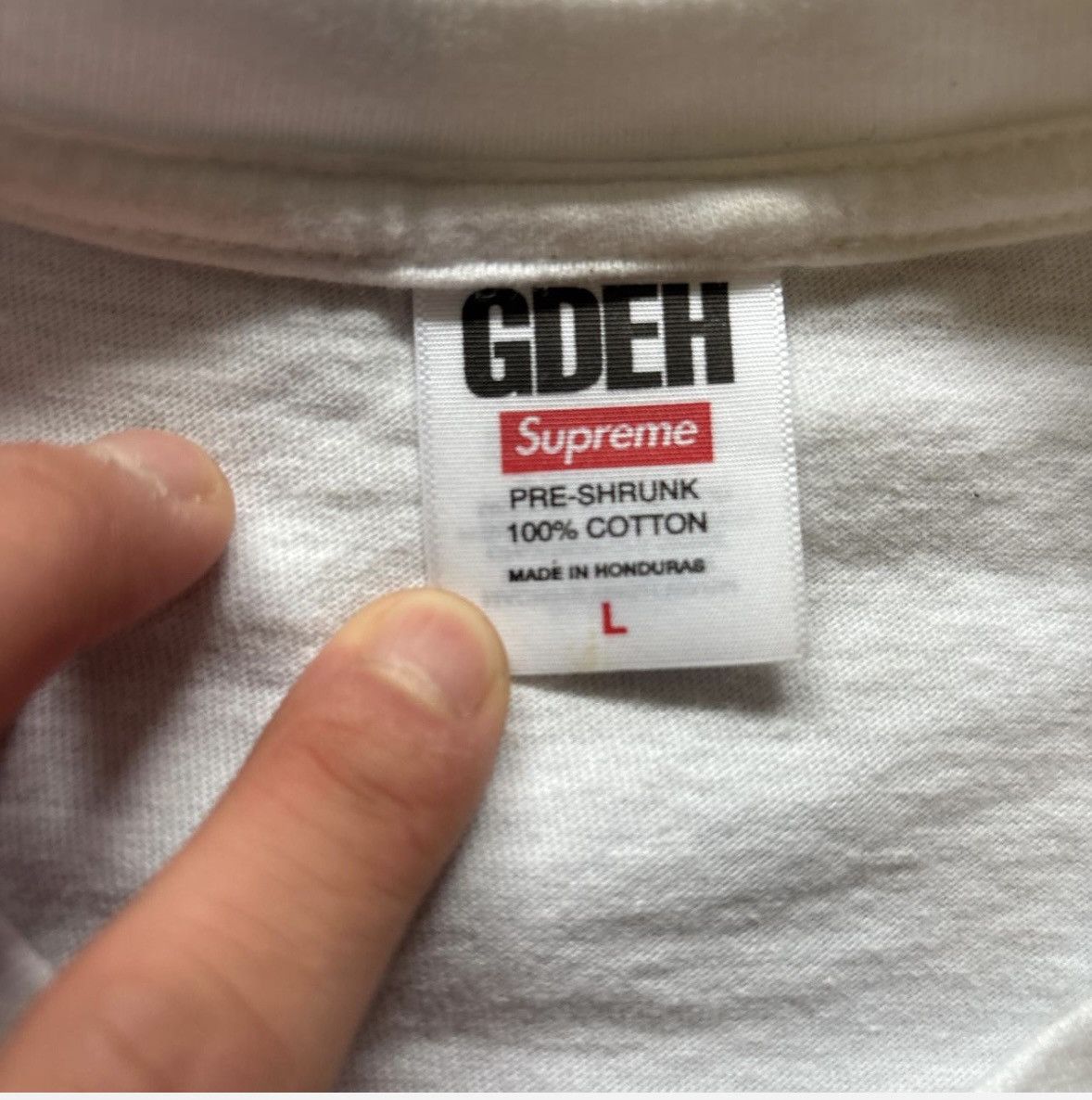 GOODENOUGH × Supreme Supreme x Goodenough End Racism SS25 Tee Size L White Size US L / EU 52-54 / 3 - 3 Thumbnail