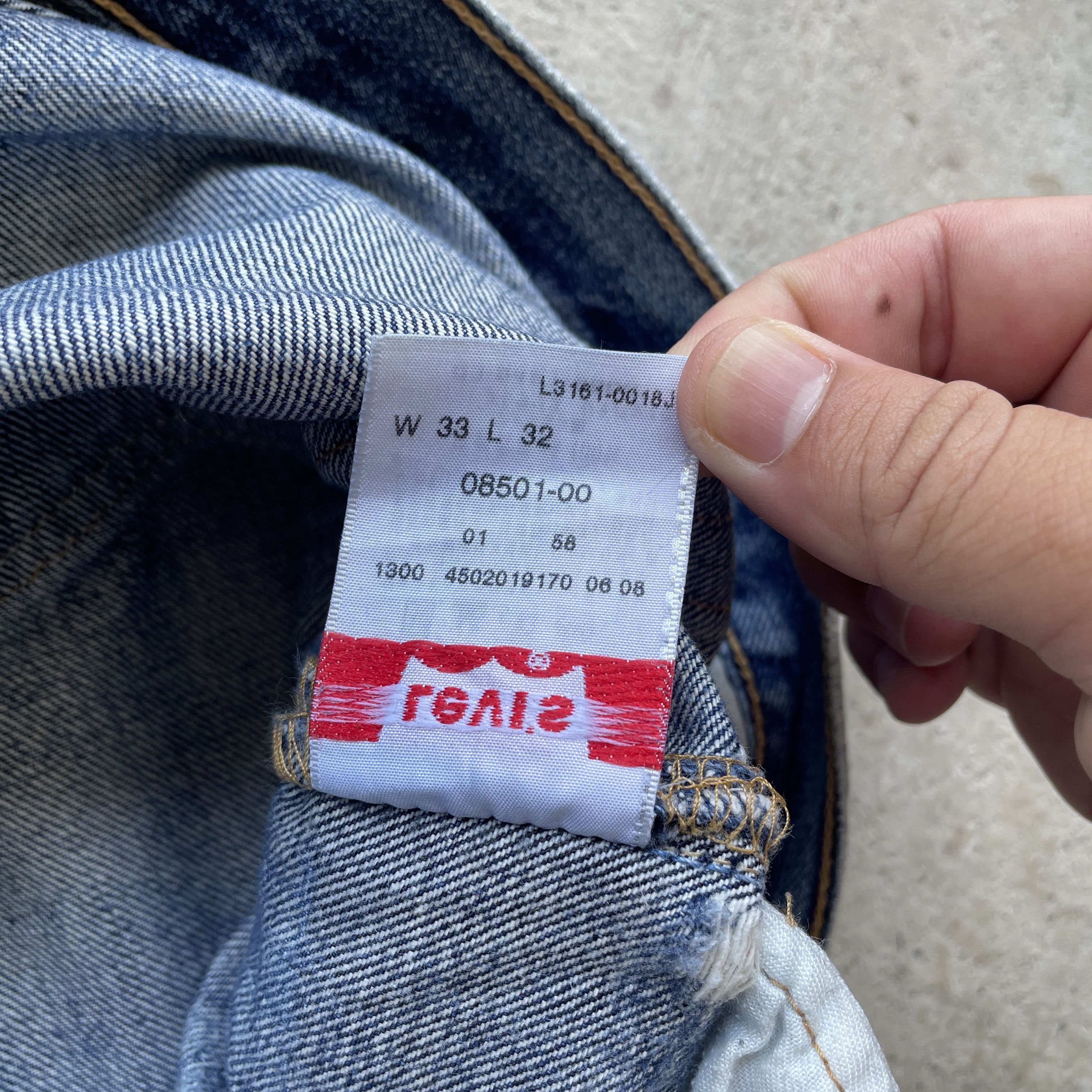Levi's Vintage Levi’s 501 Faded Distressed Denim Ripped Jeans Pants Size US 32 / EU 48 - 9 Thumbnail