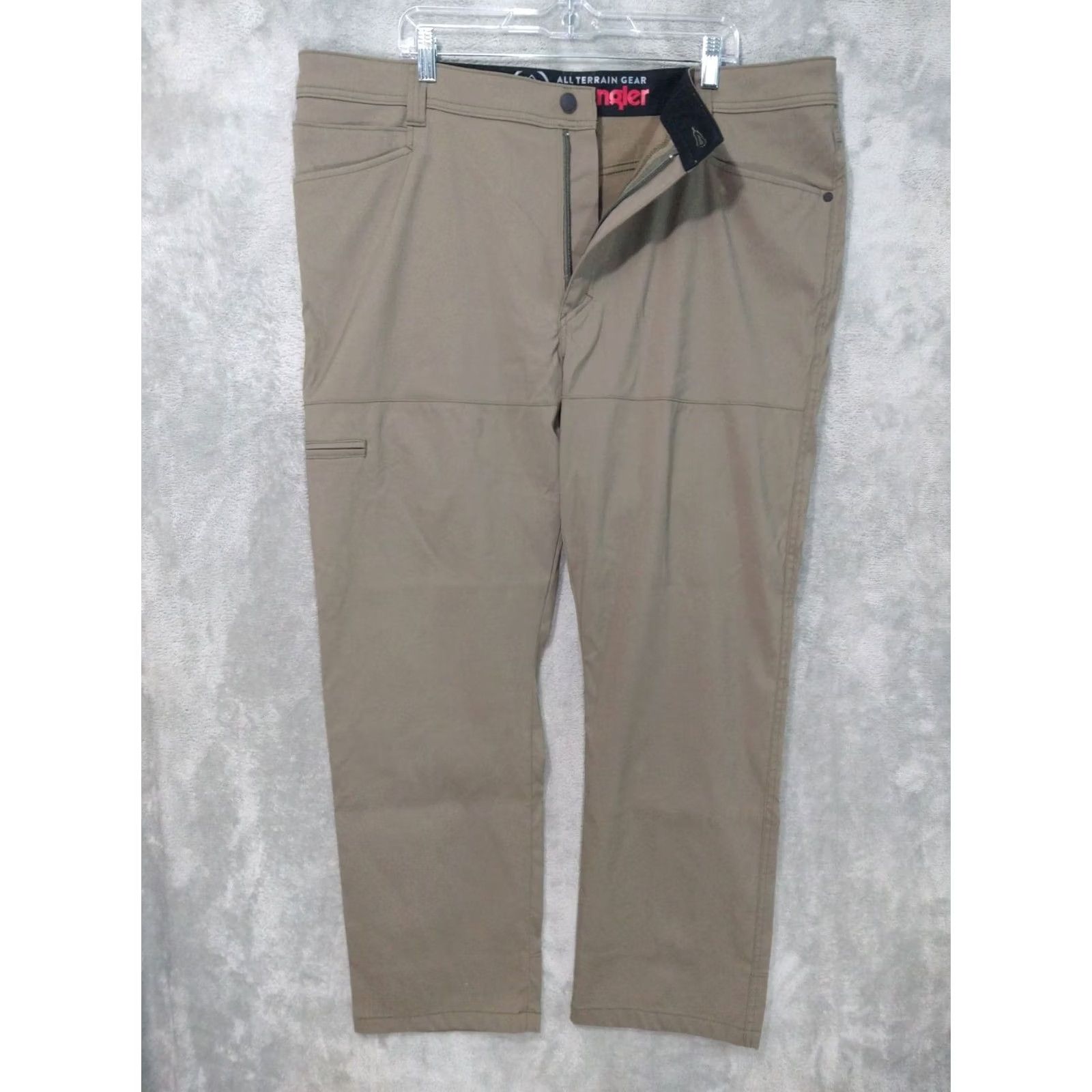 Wrangler Wrangler Pants Mens 42x30 Beige ATG Cliff Side Utility Straight Leg Nylon Stretch Casual Workwear Cargo Pockets Regular Mens Size US 42 / EU 58 - 2 Thumbnail