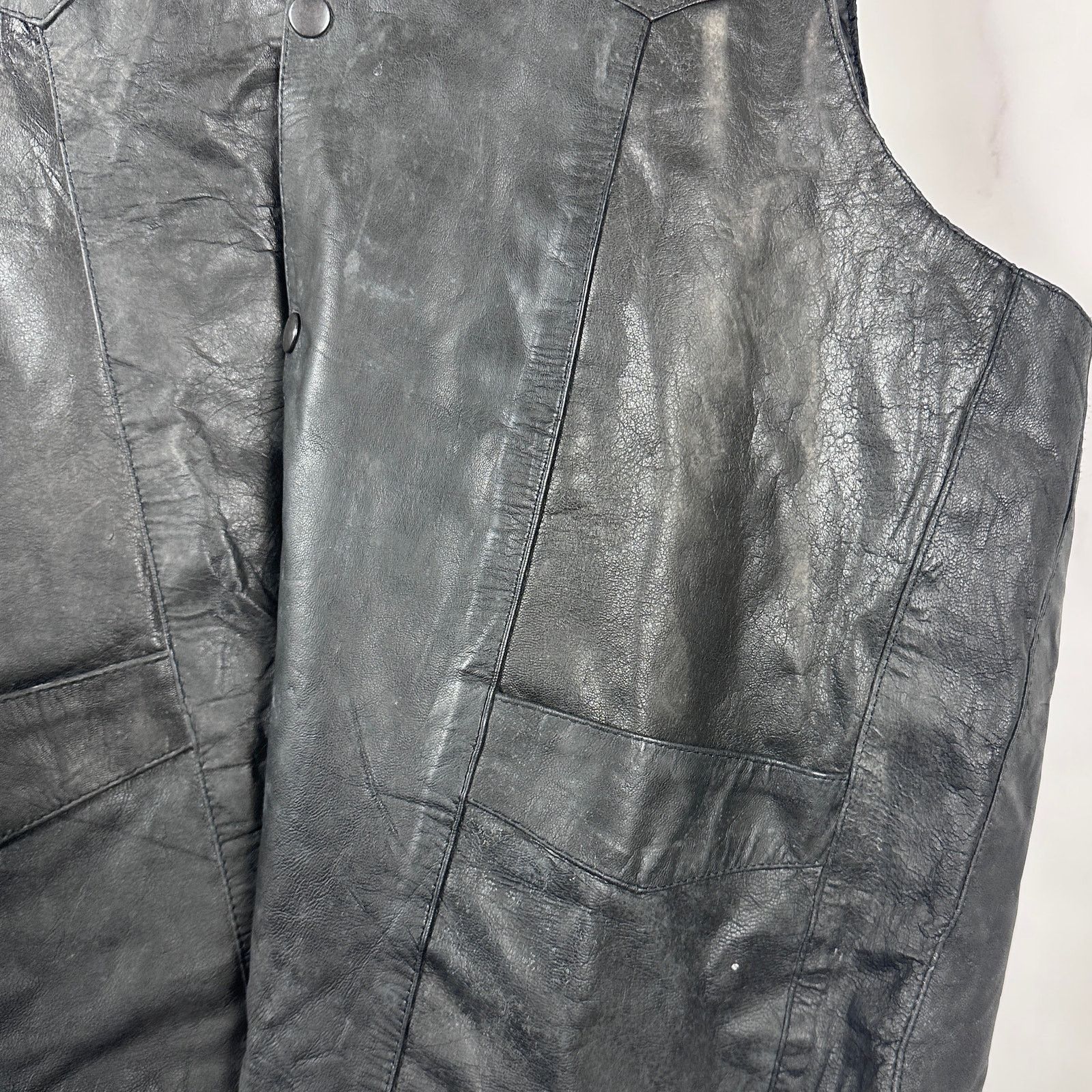 Vintage Vintage Black Leather Biker Vest Size US XXL / EU 58 / 5 - 4 Thumbnail